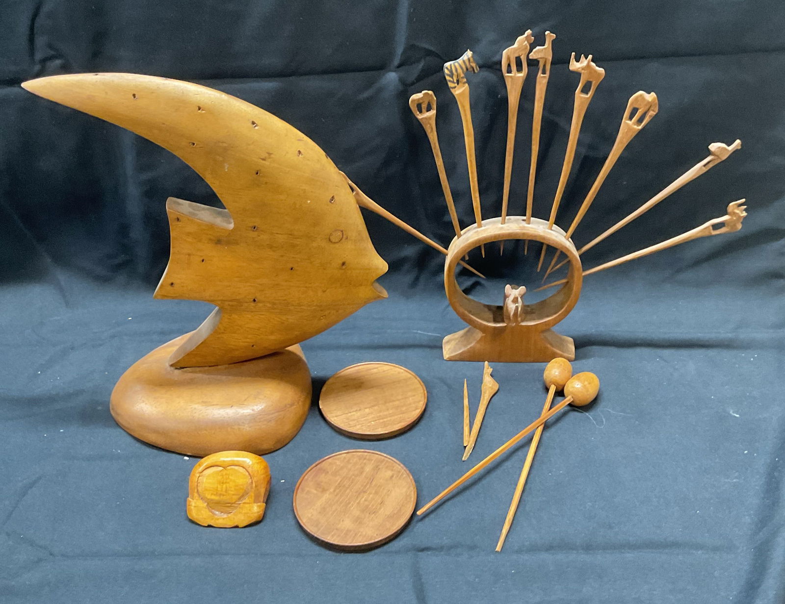 Lot 7 Monkey Pod Wood Angel Fish, More (1 of 10)