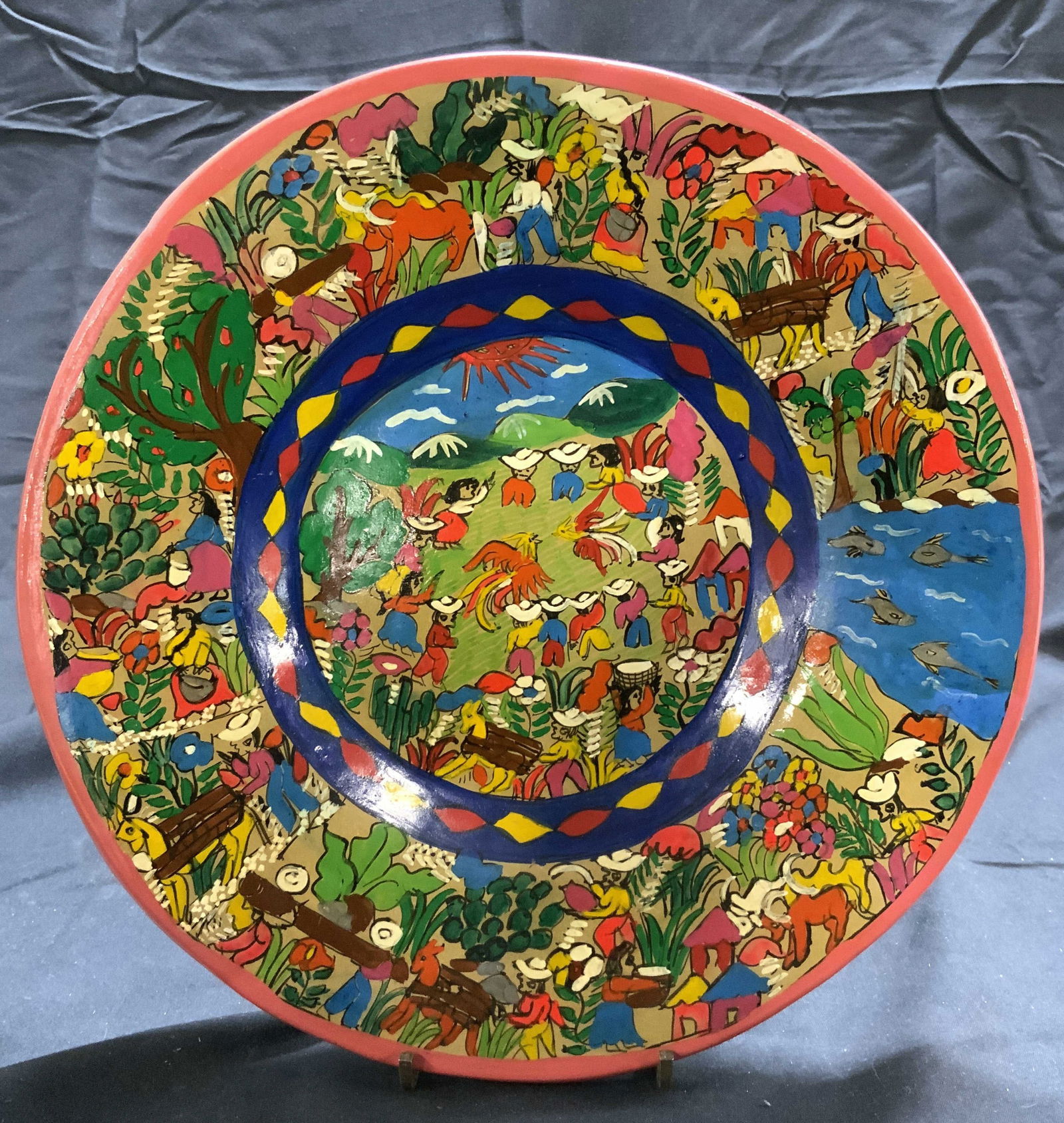 Vntg Hand Painted Mexican Ceramic Plate (1 of 7)