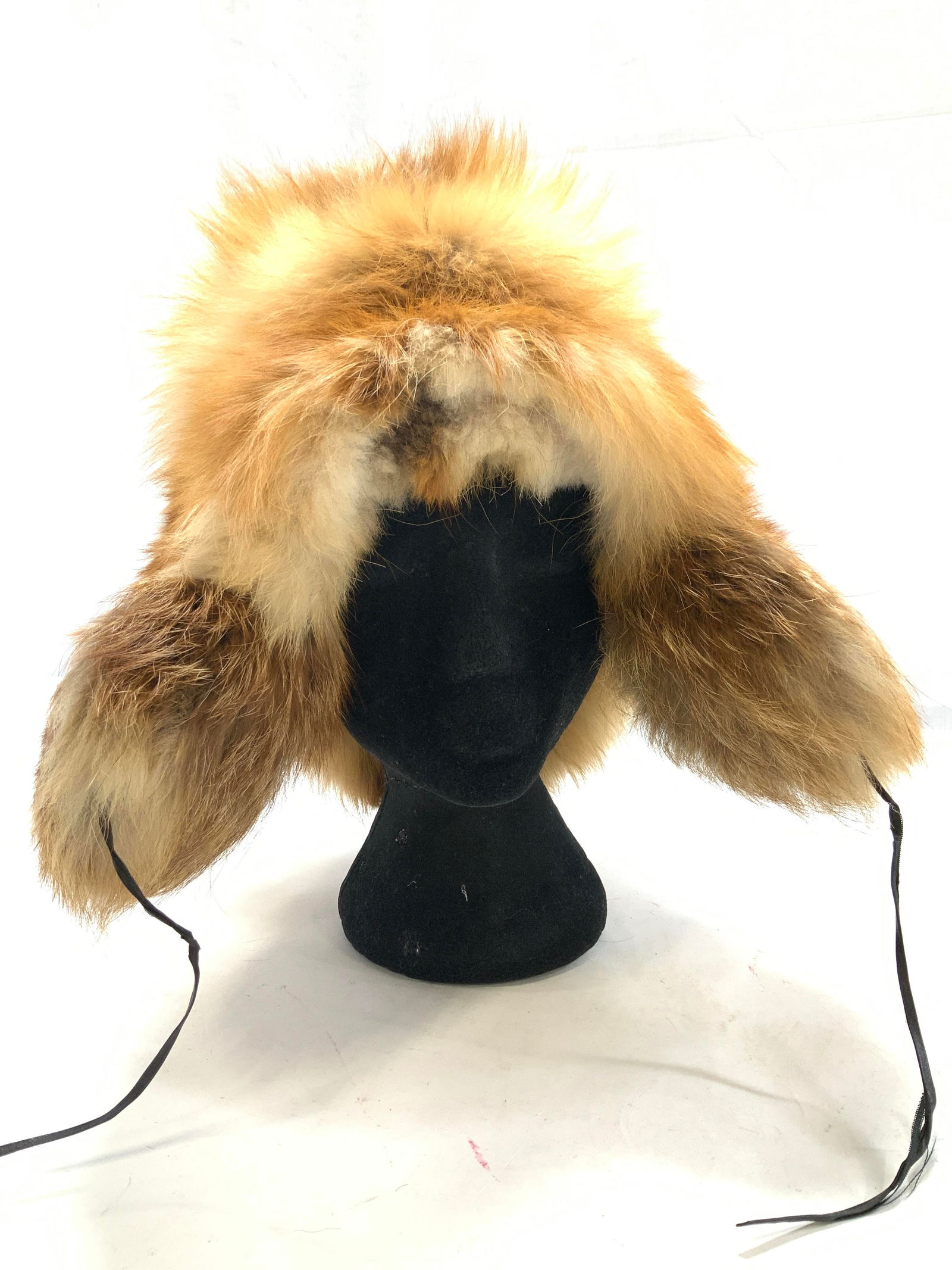 Fox Fur Hat (1 of 6)