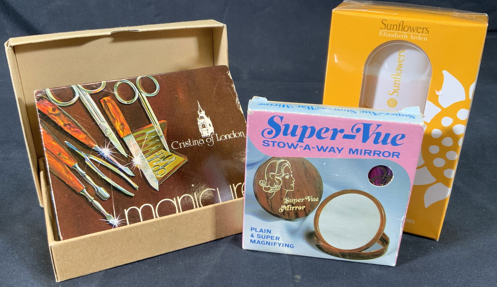 Vintage Beauty Tools Manicure Set, Compact Mirror (1 of 10)