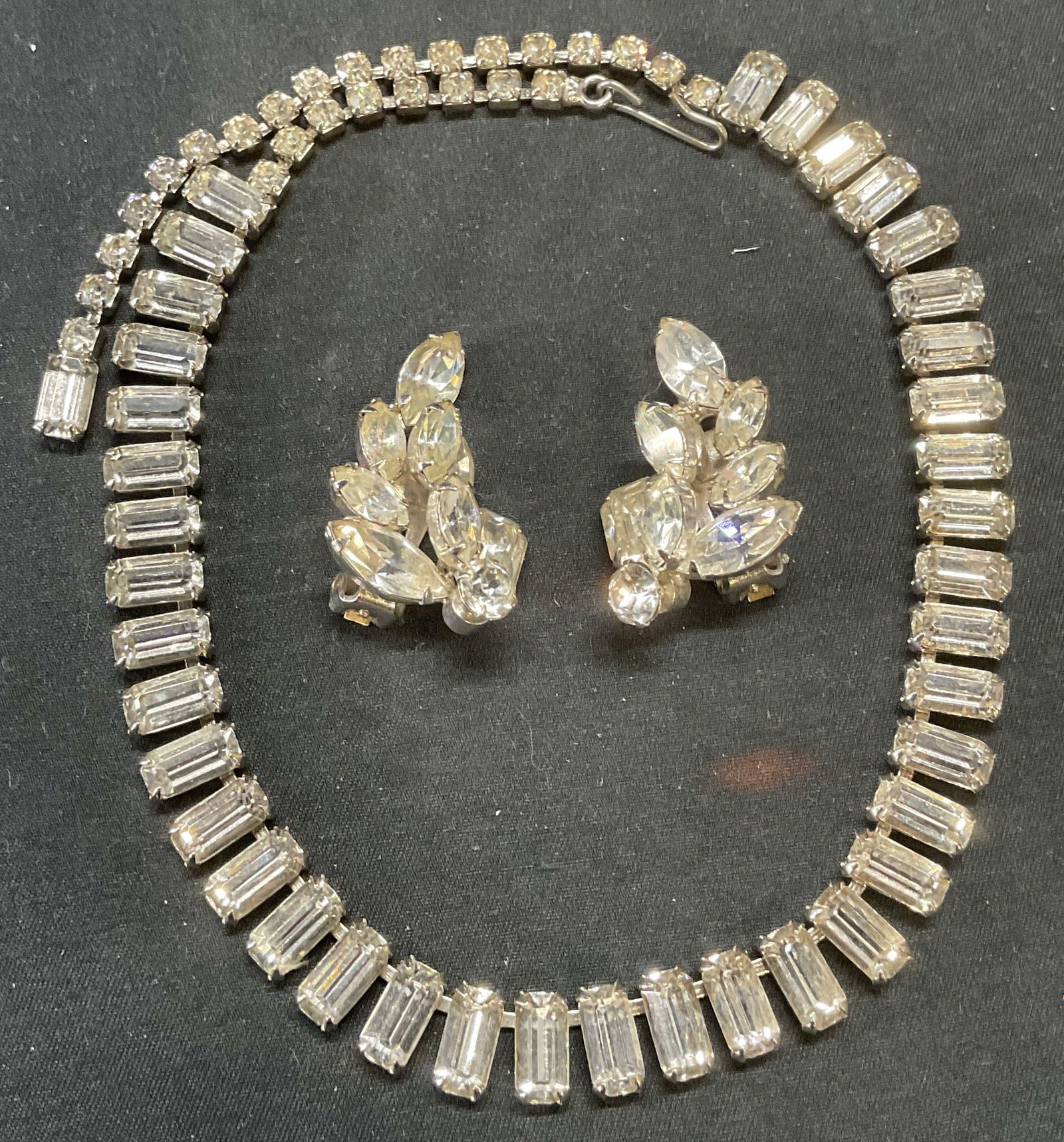 Lot 2 Weiss Crystal Earrings, Crystal Necklace (1 of 6)