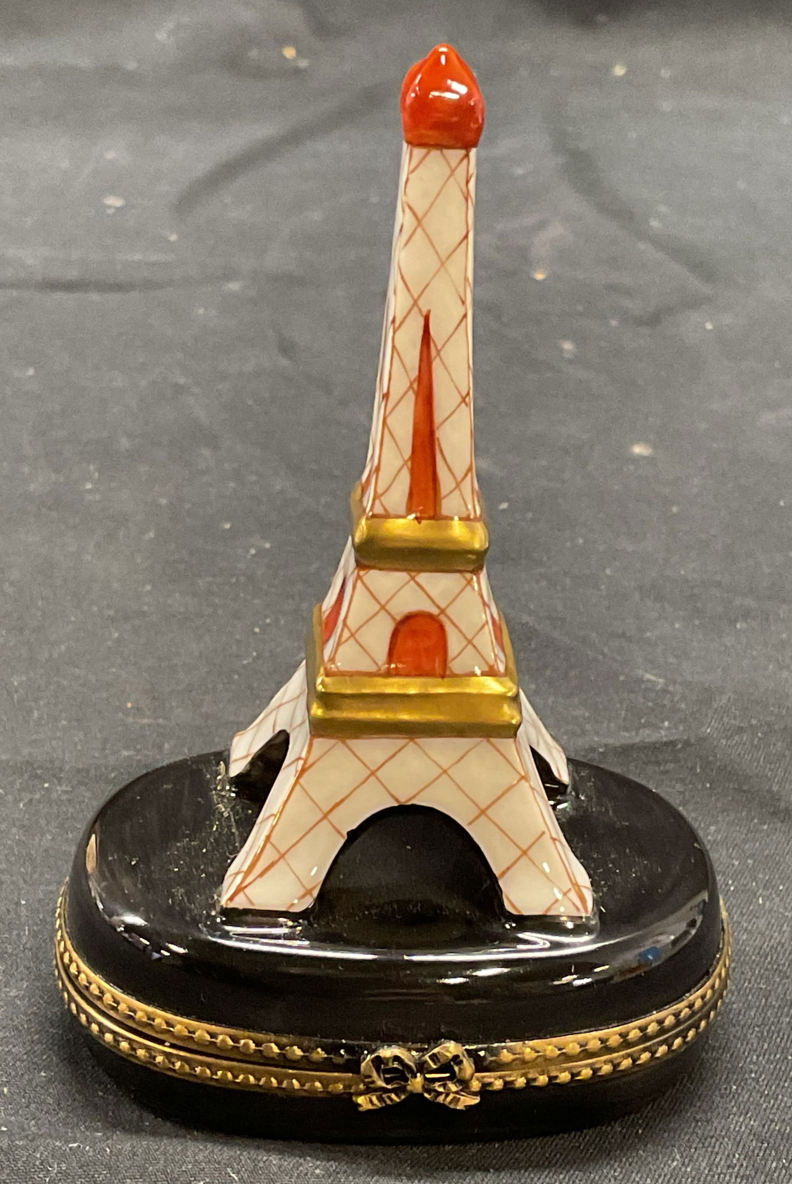 Limoges Porcelain Eiffel Tower Trinket Box, France (1 of 6)