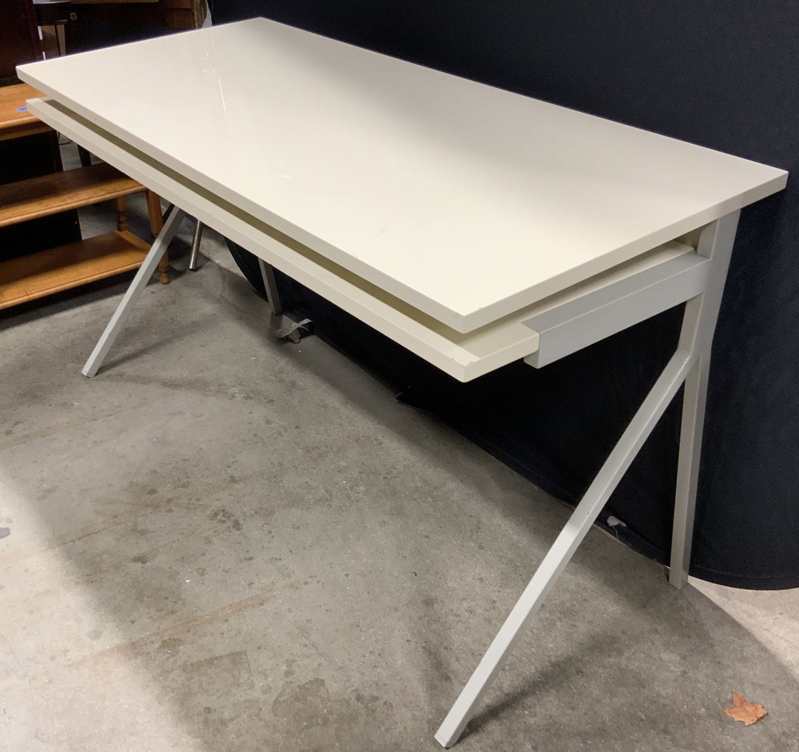 Blue Dot Desk 51 Study Desk (1 of 13)