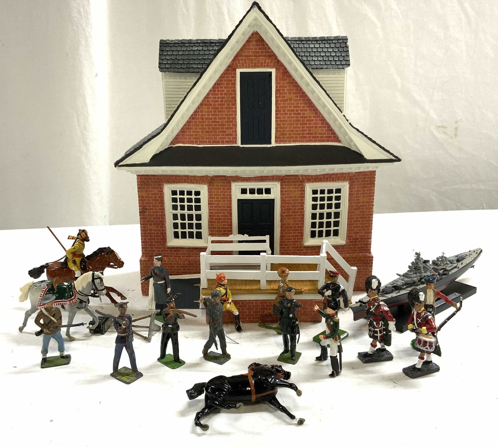 Lot 20 Composite House & Metal Figurals (1 of 11)