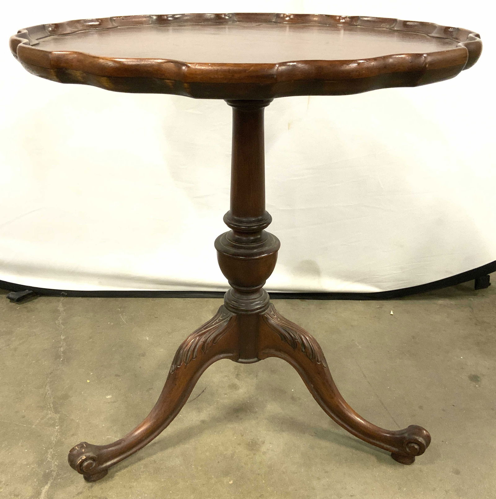 Vintage Wooden Pie Crust Pedestal Table (1 of 9)