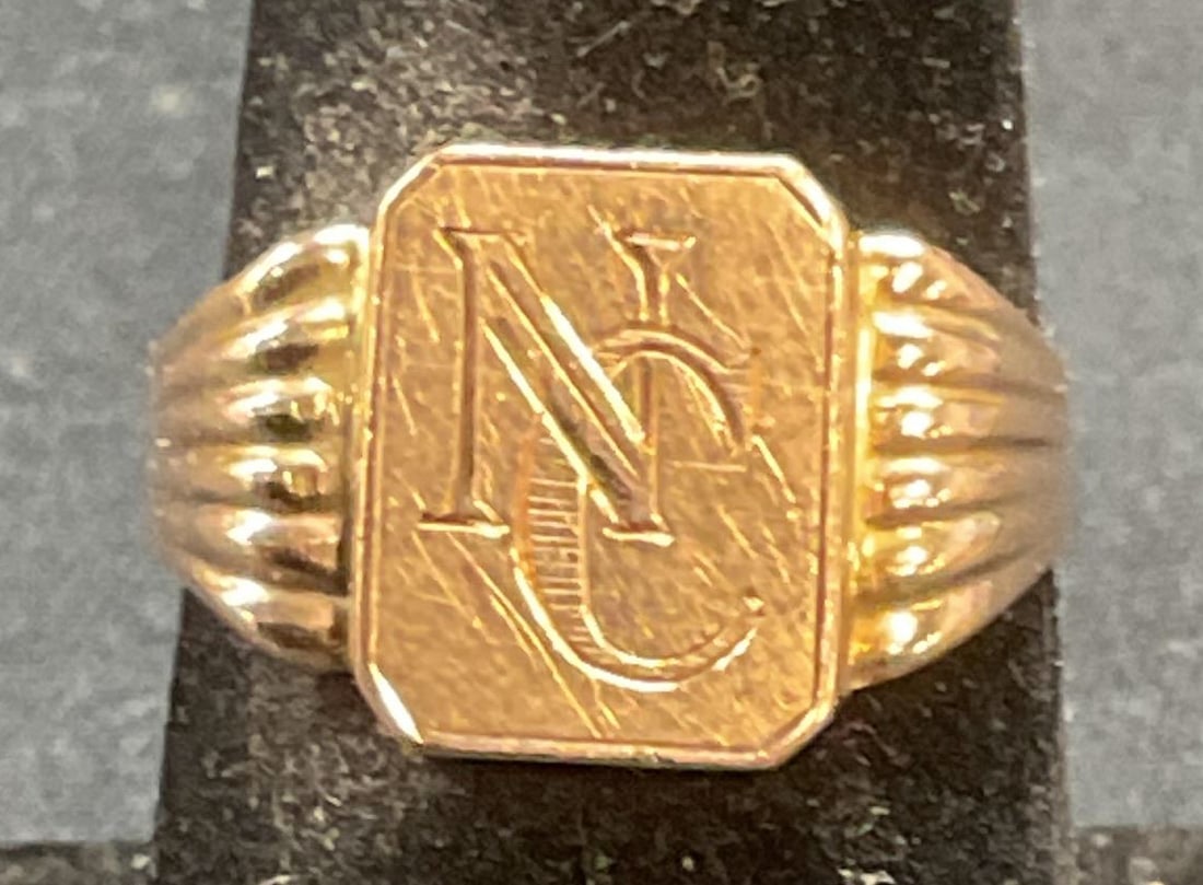 Vintage Signed 14k Gold Signet Ring (1 of 7)