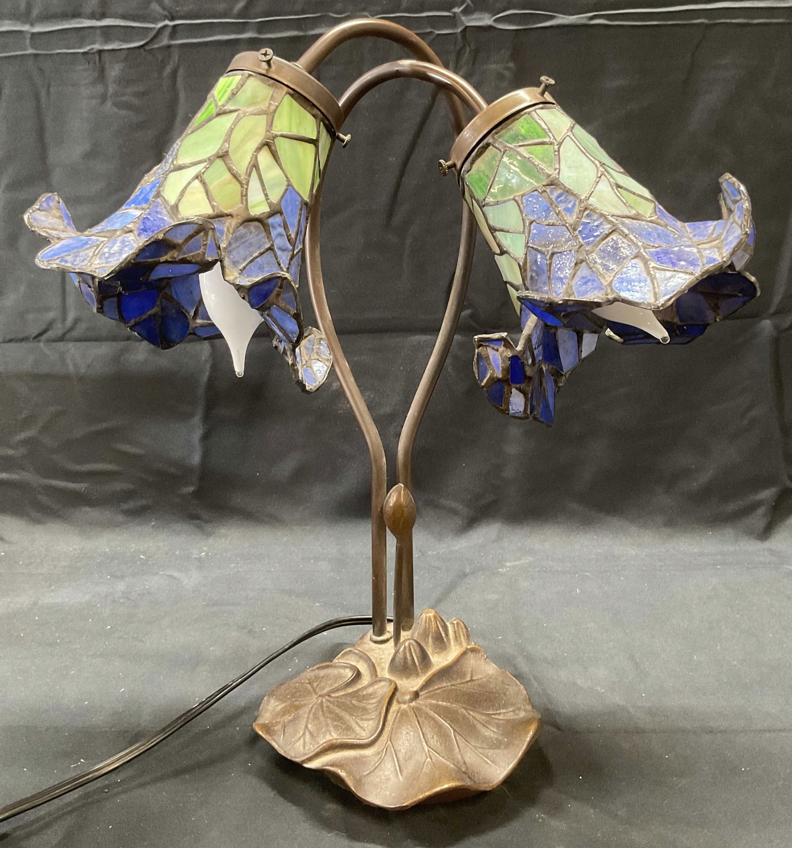 Bronze Patina Slag Glass Lily Table Lamp (1 of 10)