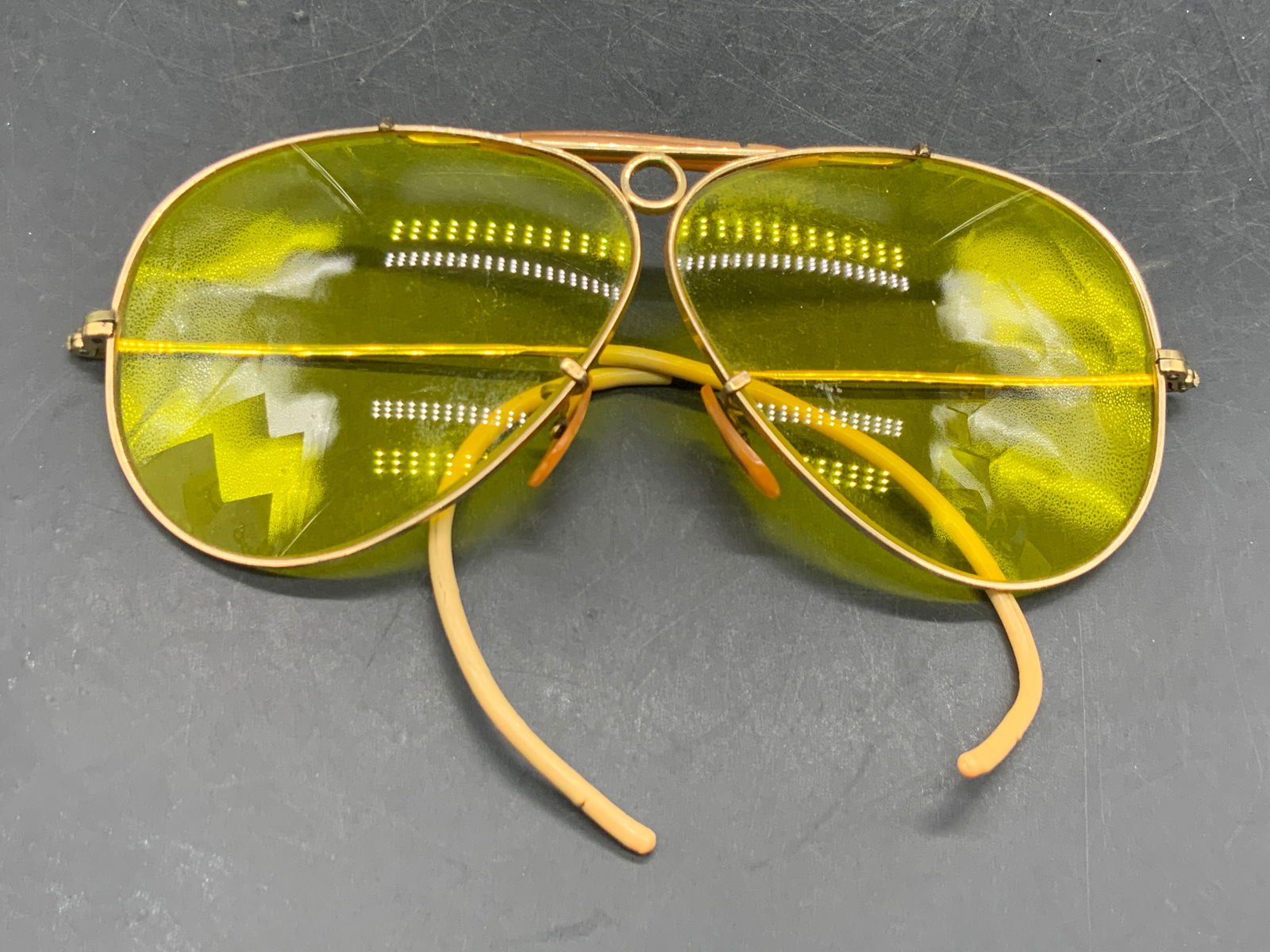 RAY BAN B & L Vintage 12K GF Sunglasses (1 of 10)