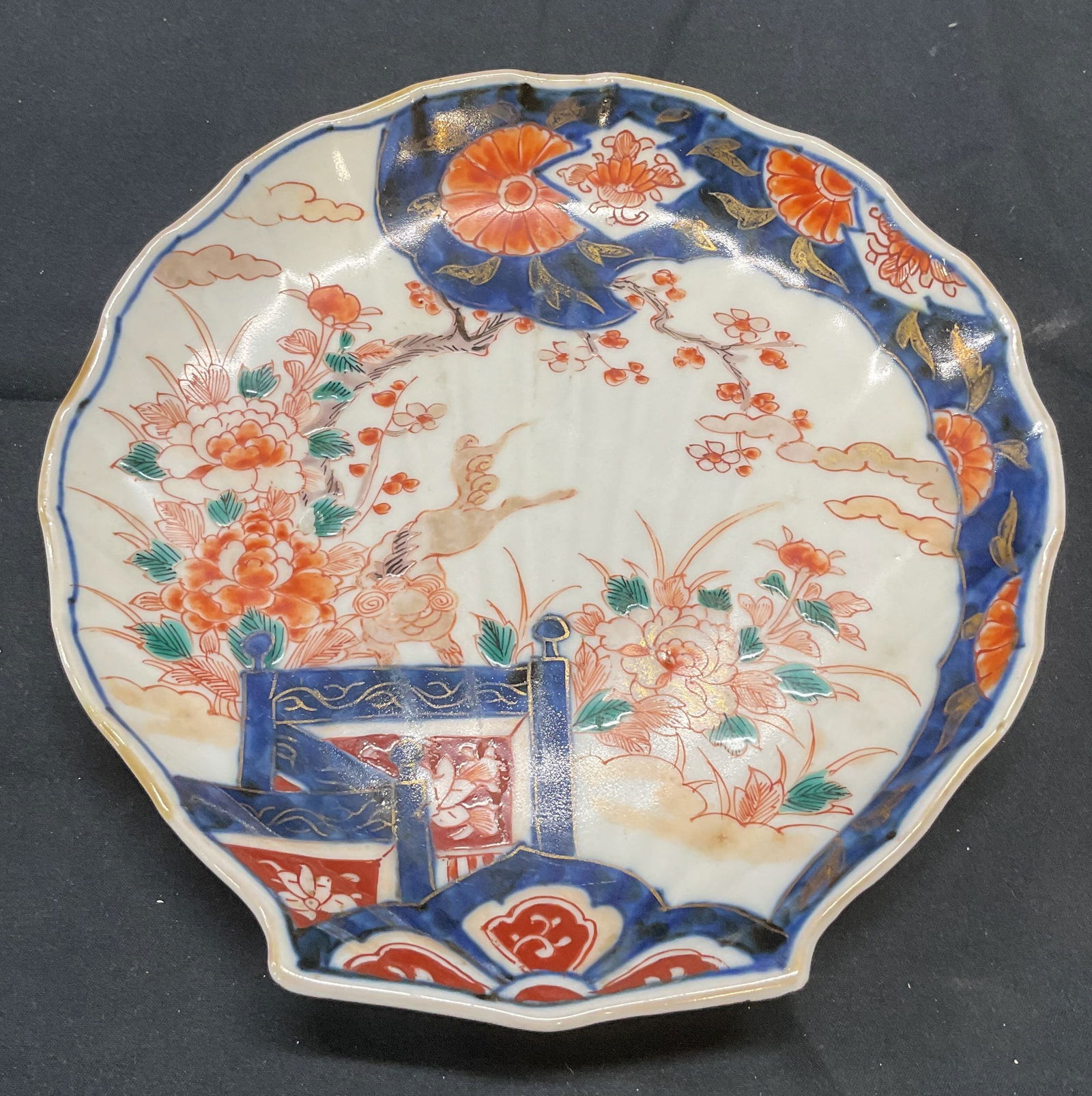 Antique Sgn Shell Motif Porcelain Imari Plate (1 of 6)