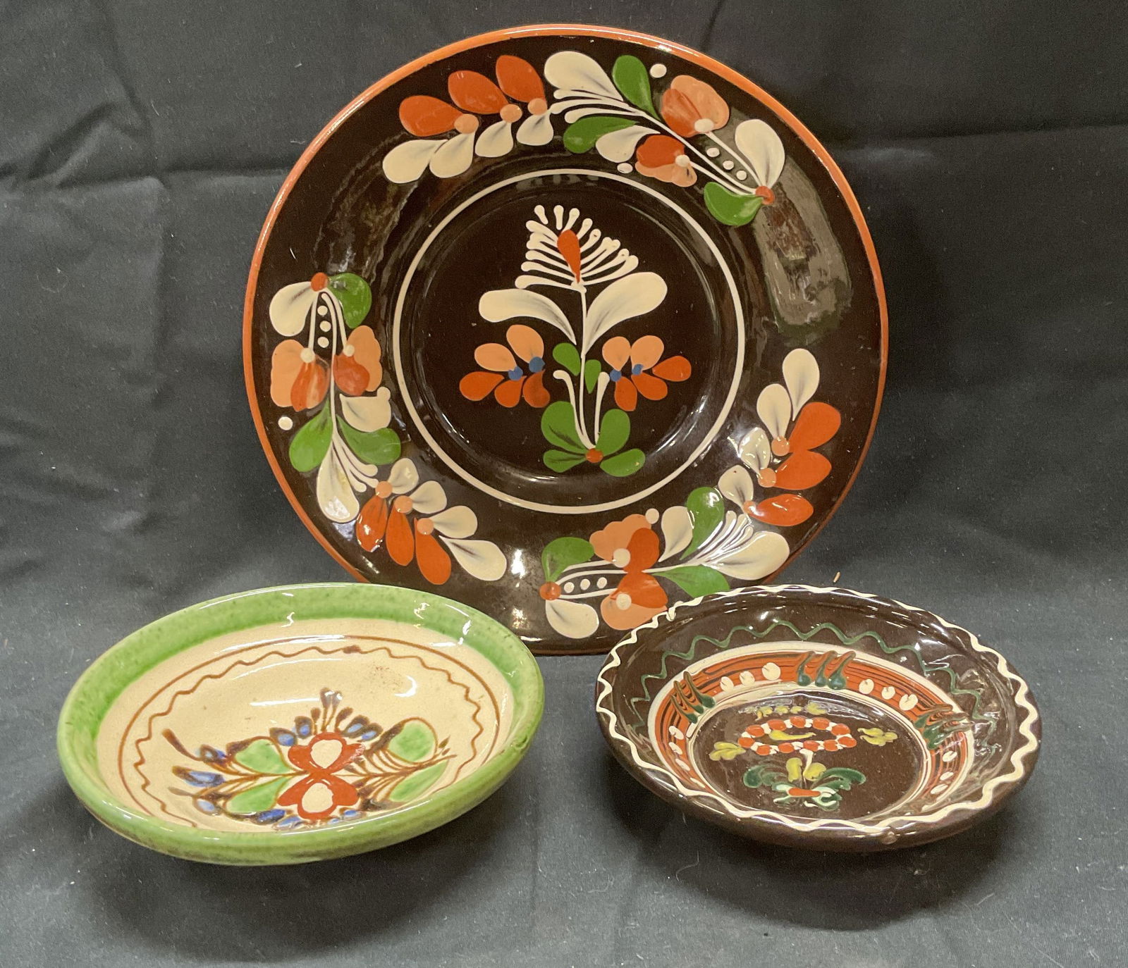 Lot 3 Signed Hand Painted Ceramic Bowls (1 of 7)