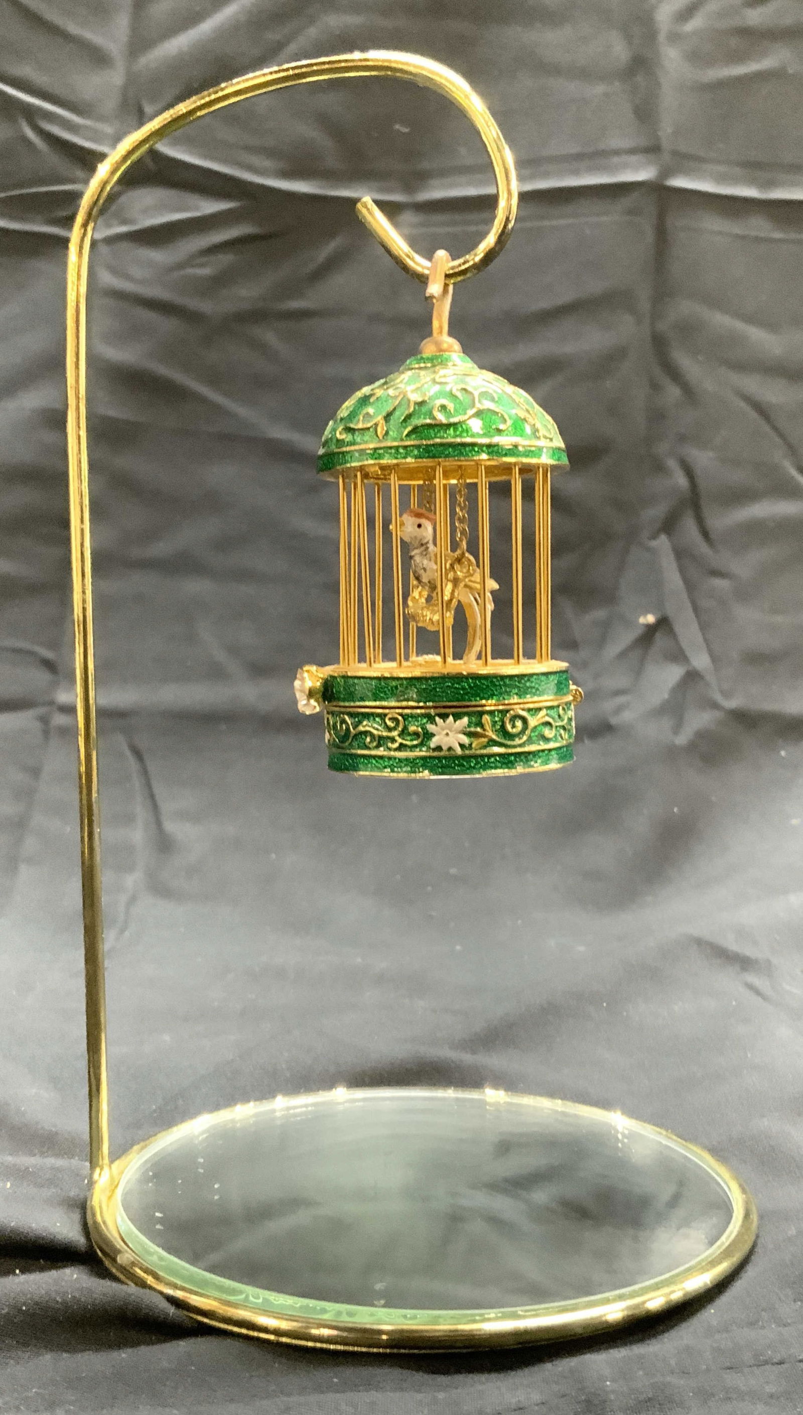 Enameled Hanging Pill Box & Mirror W Hook (1 of 7)