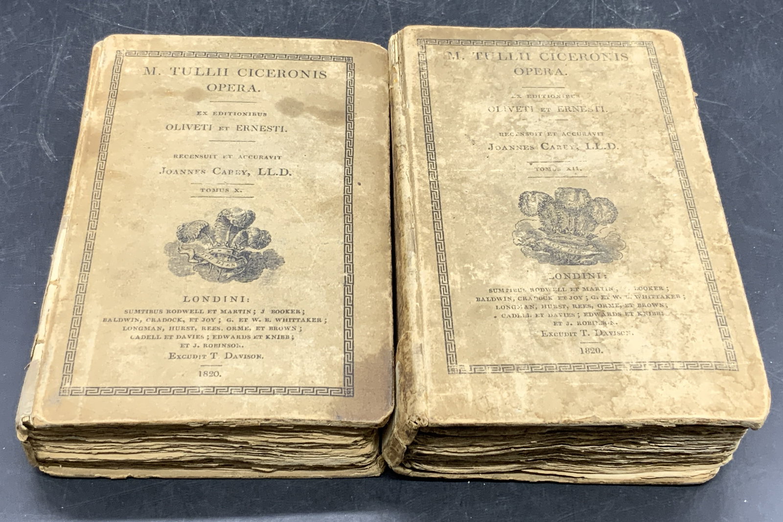 Lot 2 Antique 1820 M. TULLII CICERONIS OPERA Books (1 of 16)