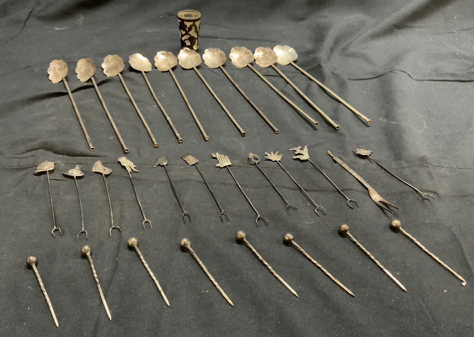 Sterling Silv Iced Tea Spns & Hors D oeuvres Frks (1 of 8)