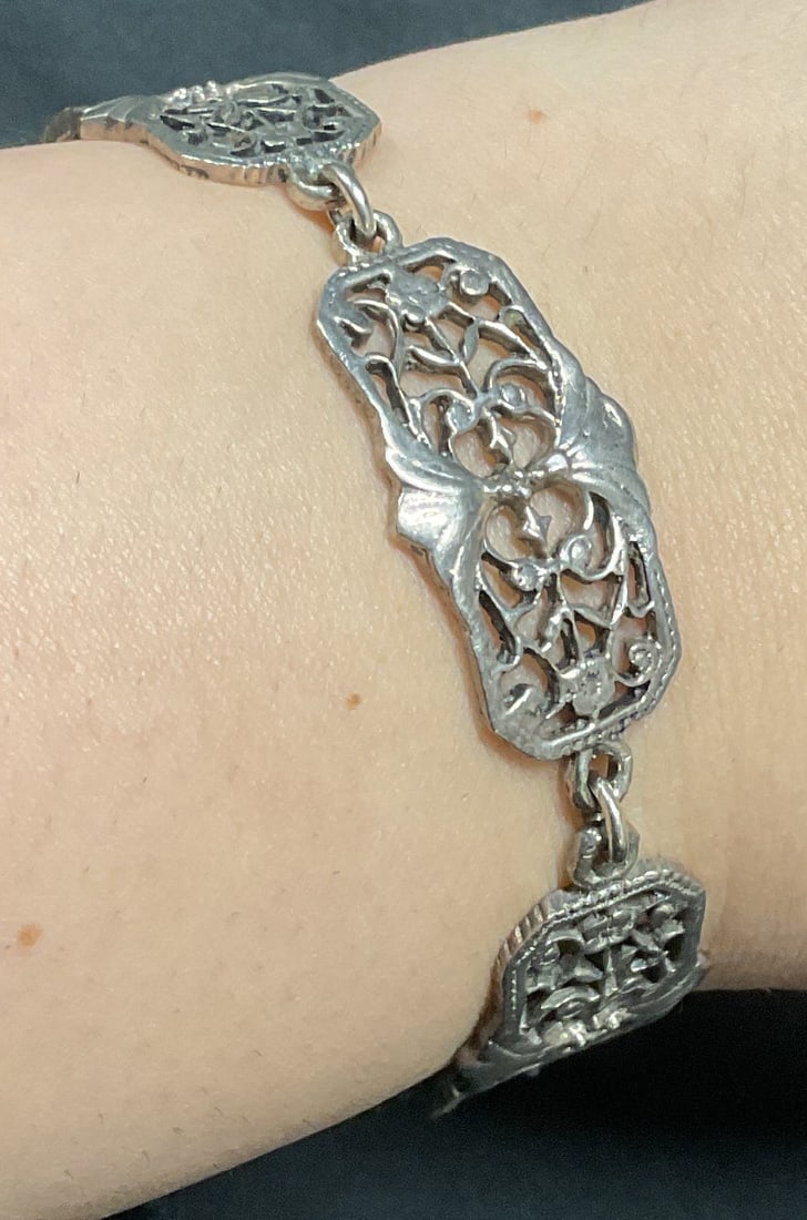 Vintage Sterling Silver Scroll Bracelet, Mexico (1 of 6)
