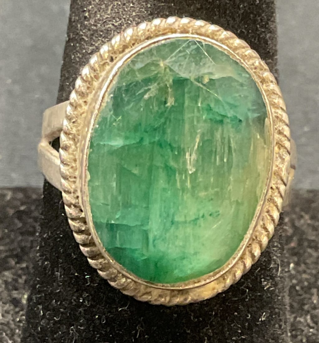Vintage Sterling Silver Green Beryl Ring (1 of 6)