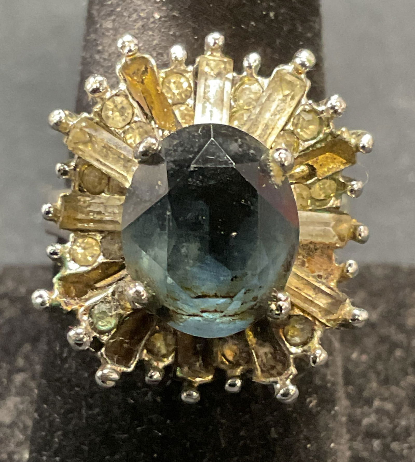 Silver Tone Sapphire Crystal Gatsby Ring (1 of 7)