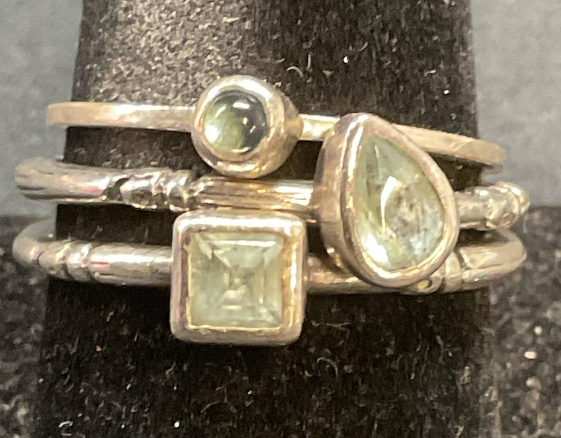 Lot 3 Sterling Silver Topaz Stacking Rings (1 of 7)