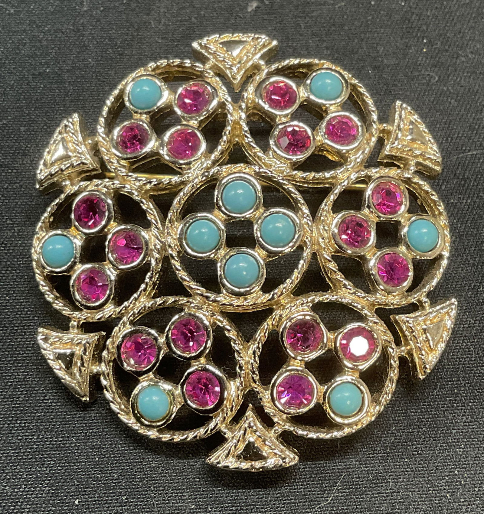 Vntg Sarah Coventry Silver Tone Crystal Brooch (1 of 8)