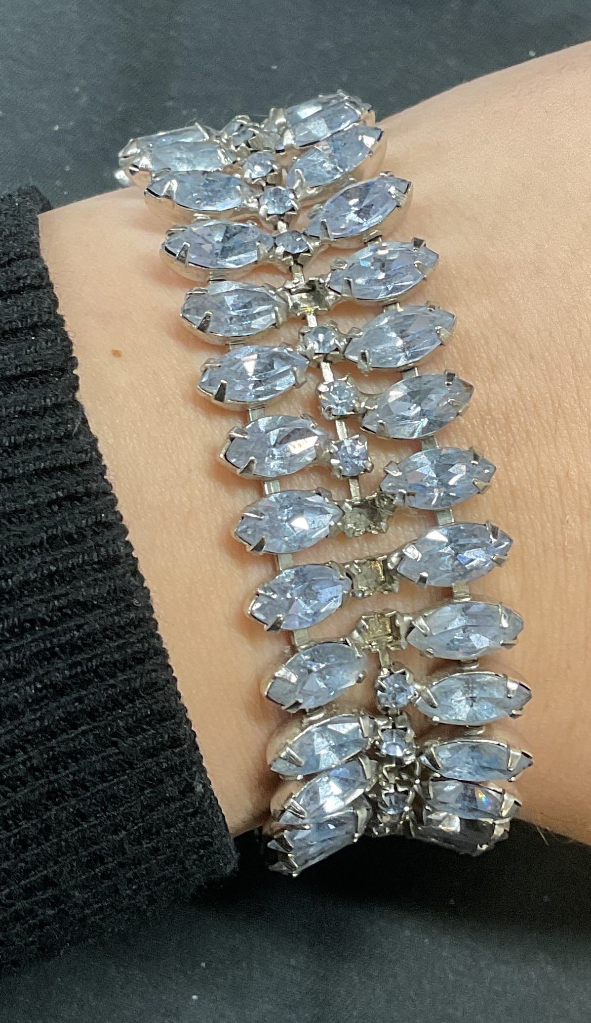 Vintage Silver Tone Purple Crystal Bracelet (1 of 6)