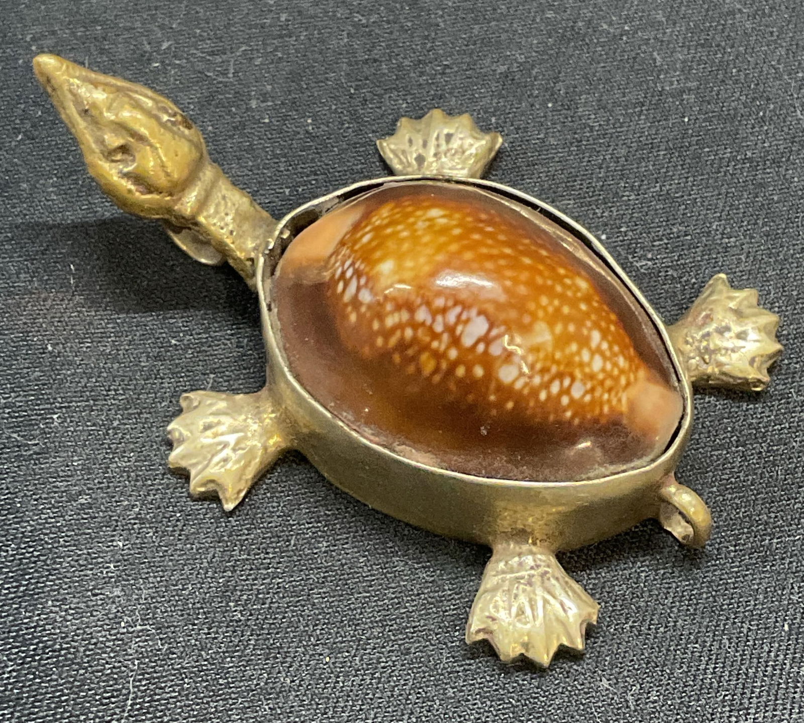 Vntg Silver Tone Turtle Cowry Shell Pendant (1 of 6)