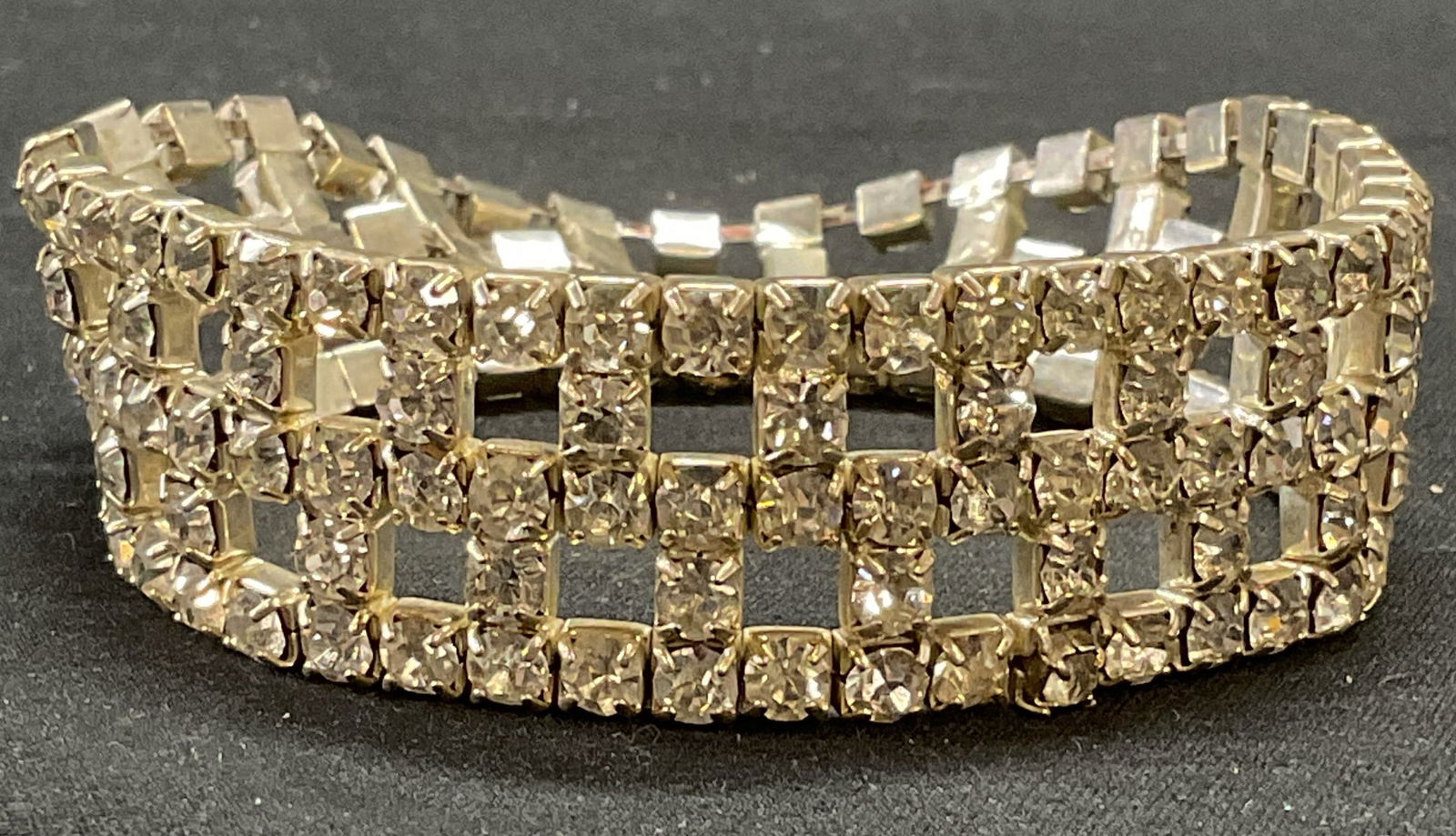Vintage Silver Tone Crystal Bracelet (1 of 6)