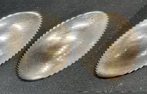 Robert Lee Morris Sterling Silver Disc Earrings: Robert Lee Morris raised disc on earrings. Signed to backing, marked 925. Measure approx. 1 inch wide. Total weight .41 ozt. Some surface wear including scratching observed. Jewelry, estate jewelry, f