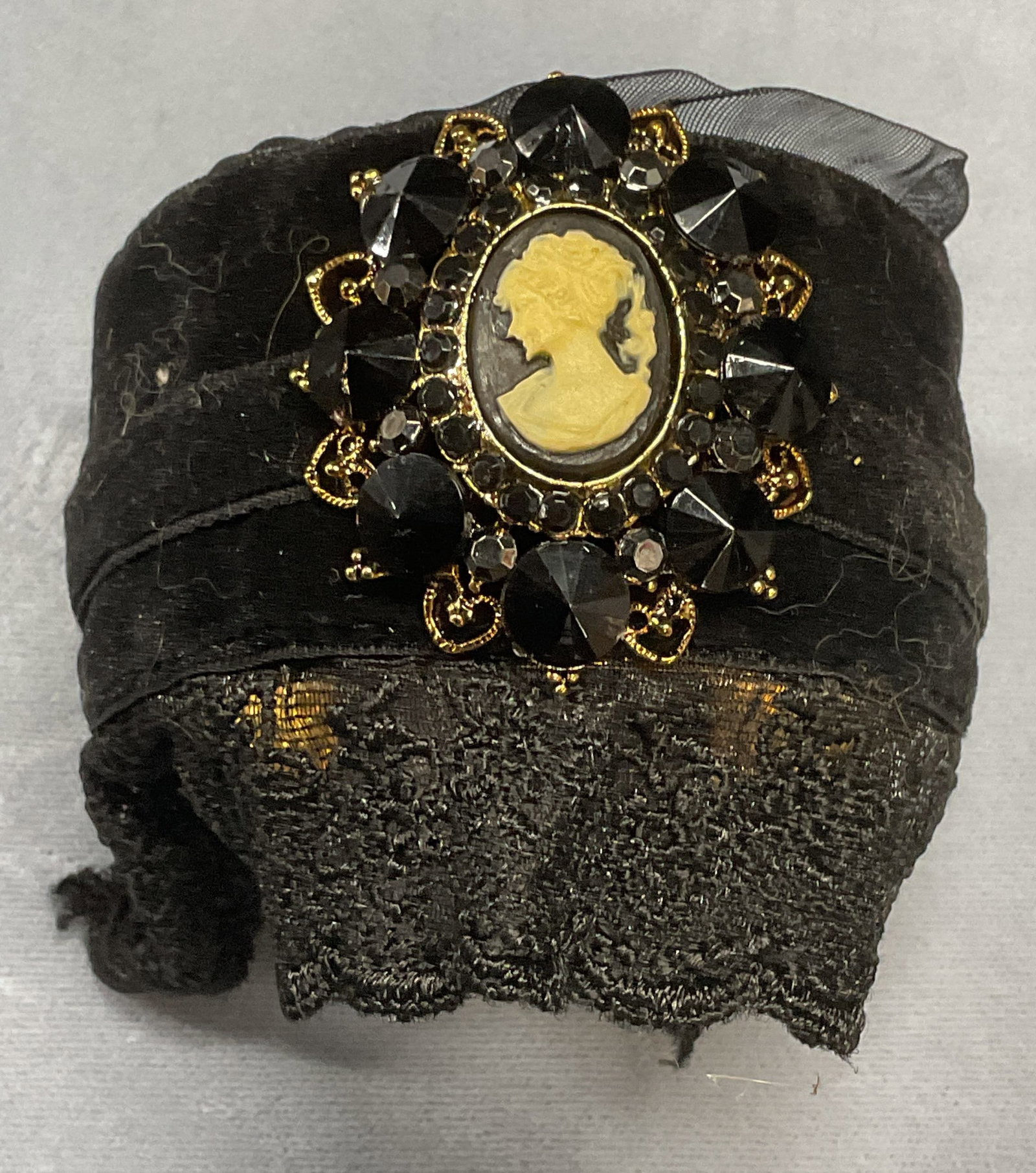 Black Velvet Crystal Cameo Cuff Bracelet (1 of 6)