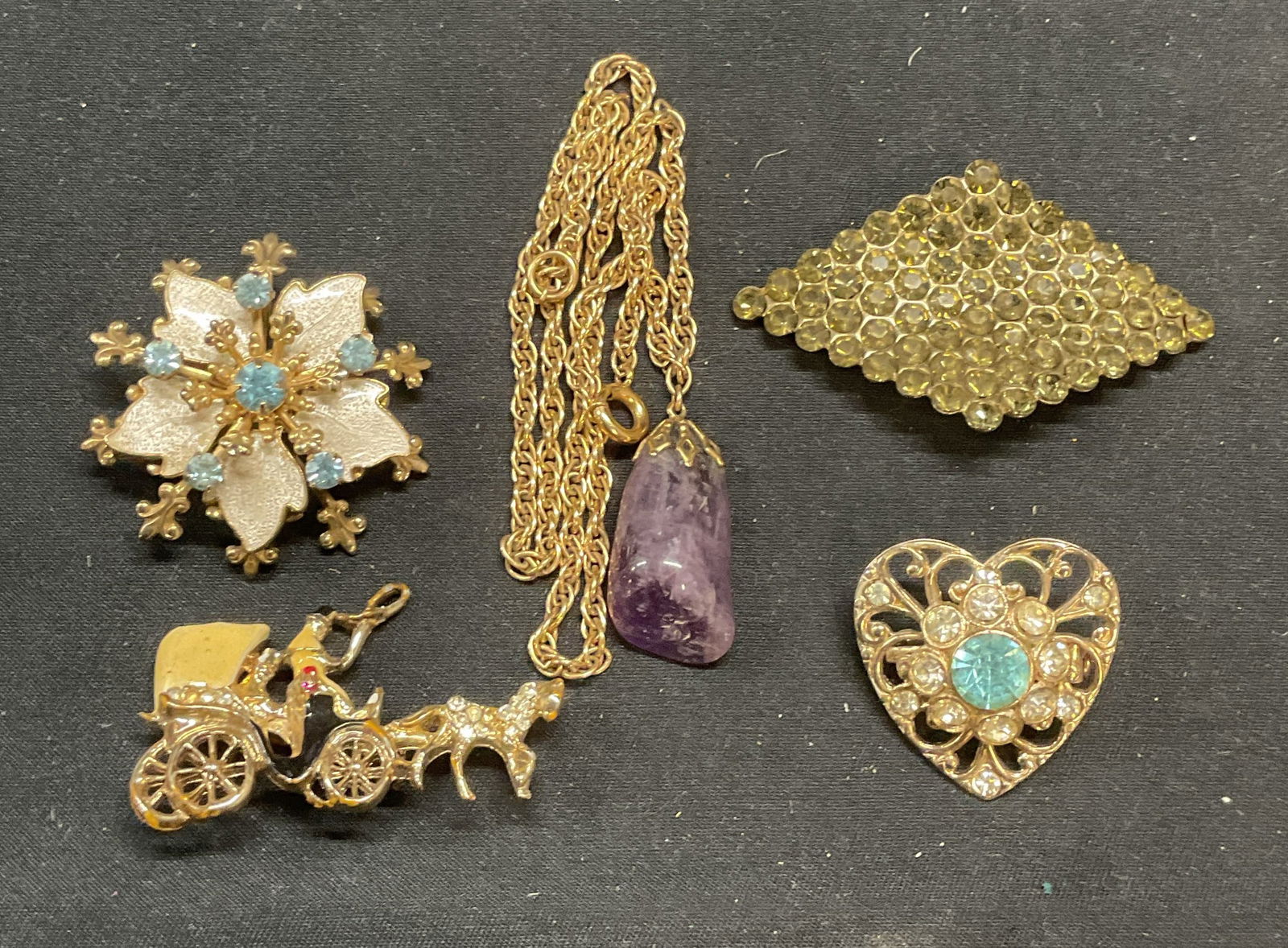 Lot 5 Amethyst Necklace & Crystal Brooches (1 of 9)