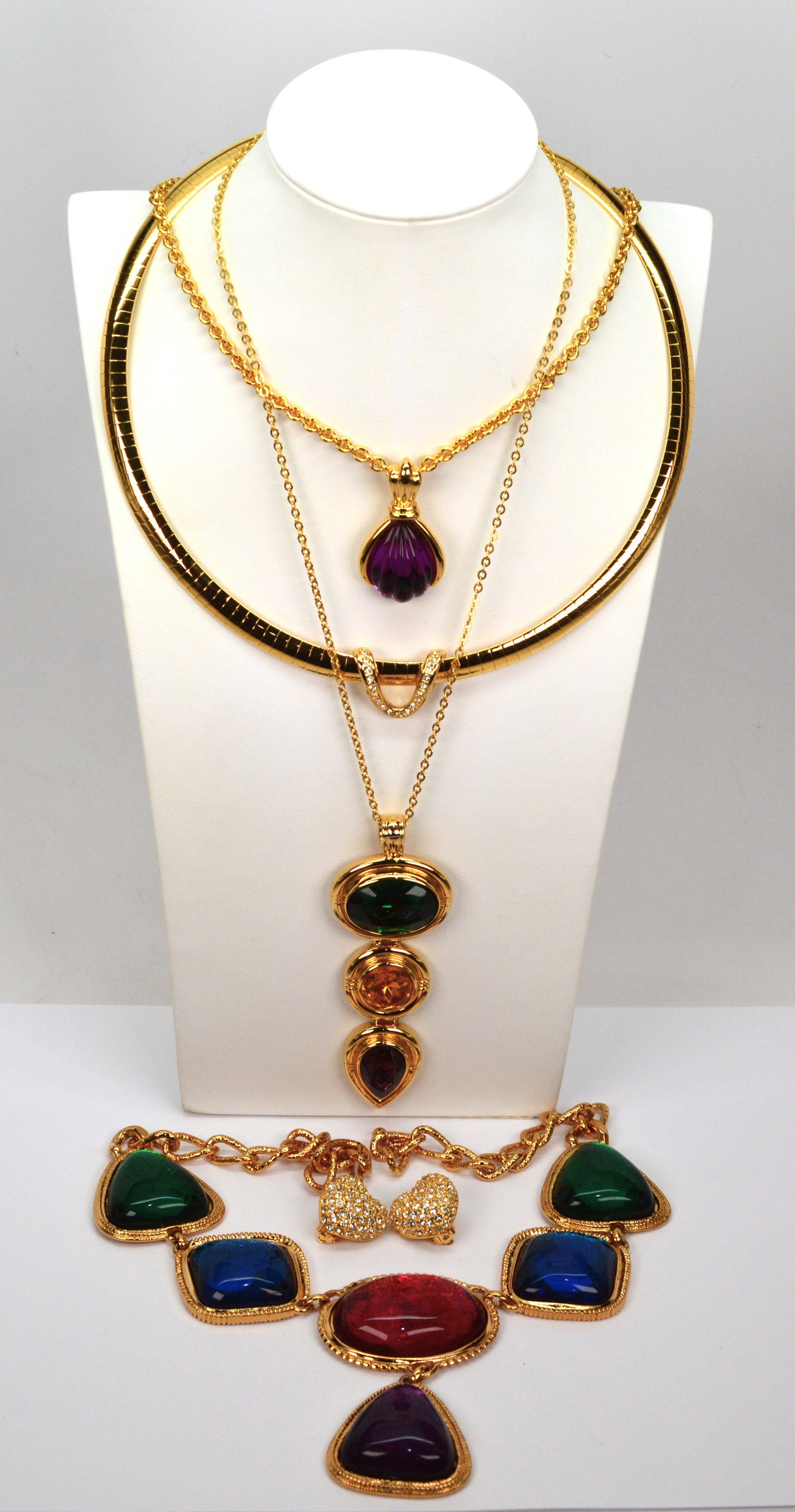 Collection of Joan Rivers Vintage Jewelry: Joan Rivers Vintage choker and removable slide pendant will dress up a casual outfit or be perfect for a special occasion. The choker is 18 IN long. The slide pendant is 1 IN wide and 3/4 IN long. The