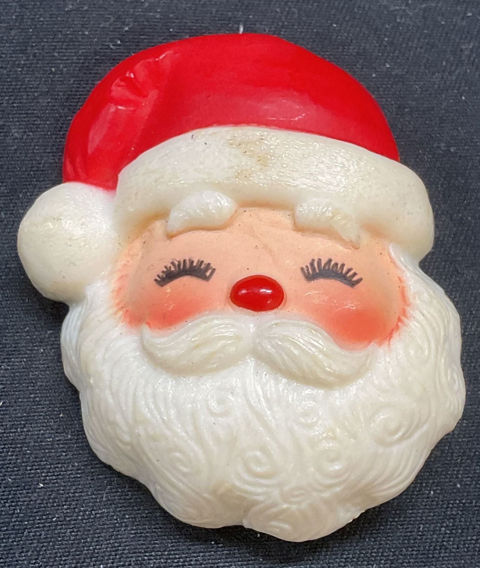 Hallmark Cards Santa Clause Head Brooch (1 of 6)