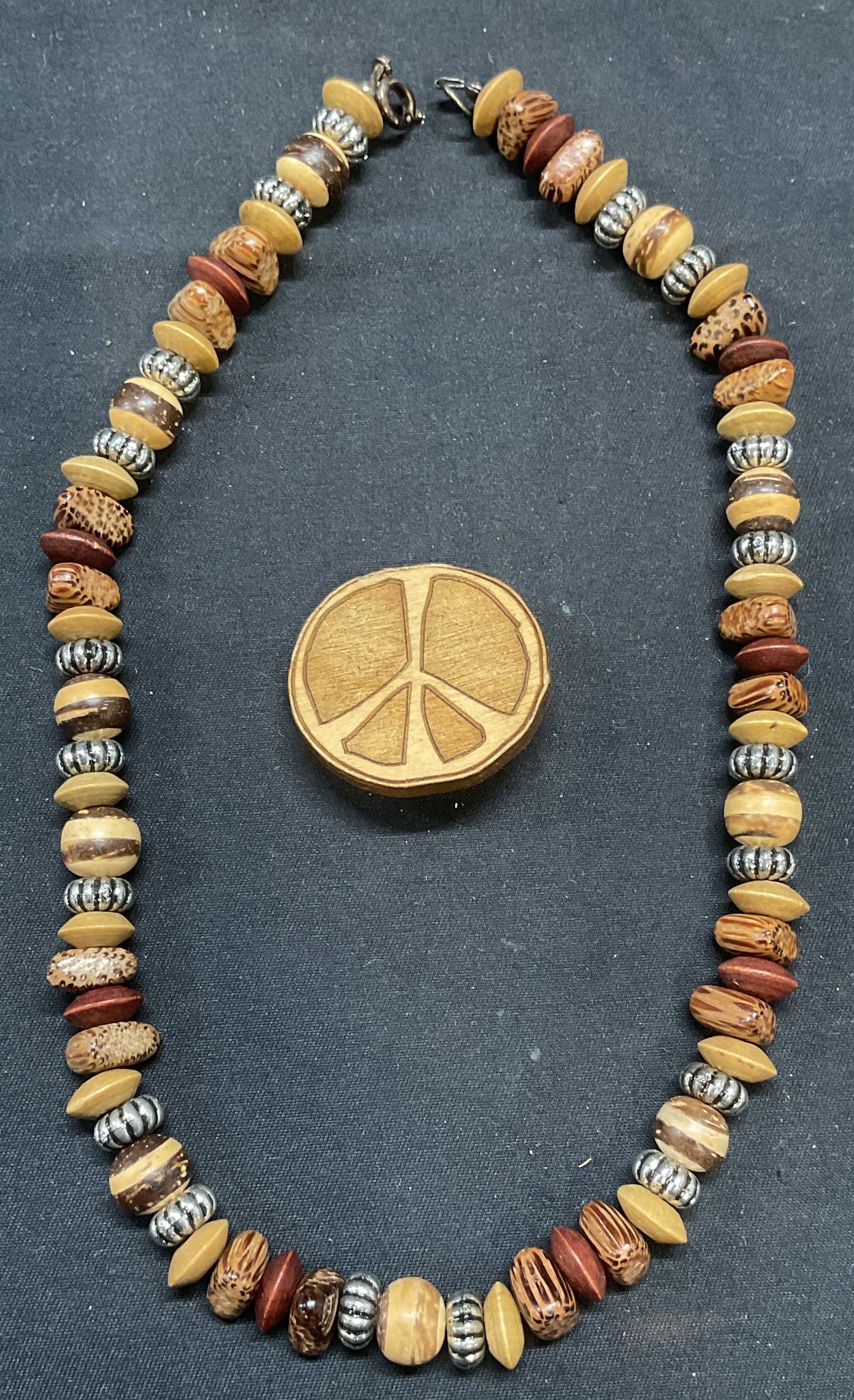 Lot 2 Wood Peace Sign Brooch, More (1 of 6)