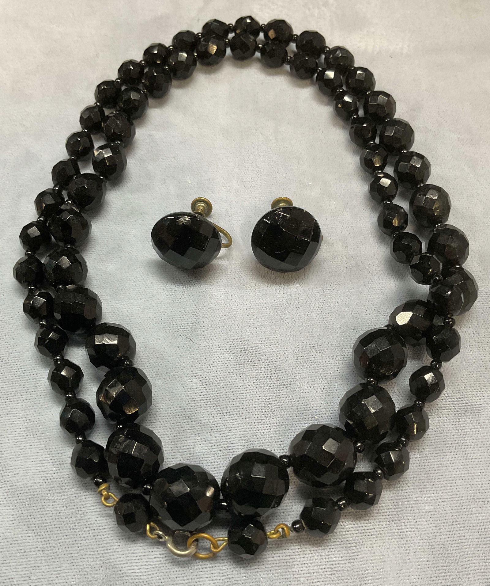 Lot 2 Vintage Black Crystal Necklace & Earrings (1 of 7)