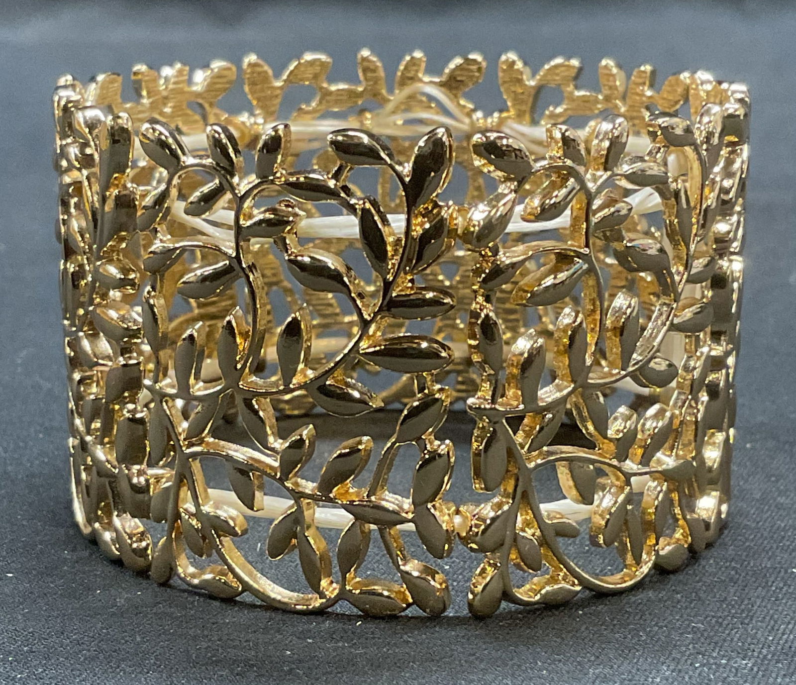 Gold Tone Botanical Vine Bracelet (1 of 6)