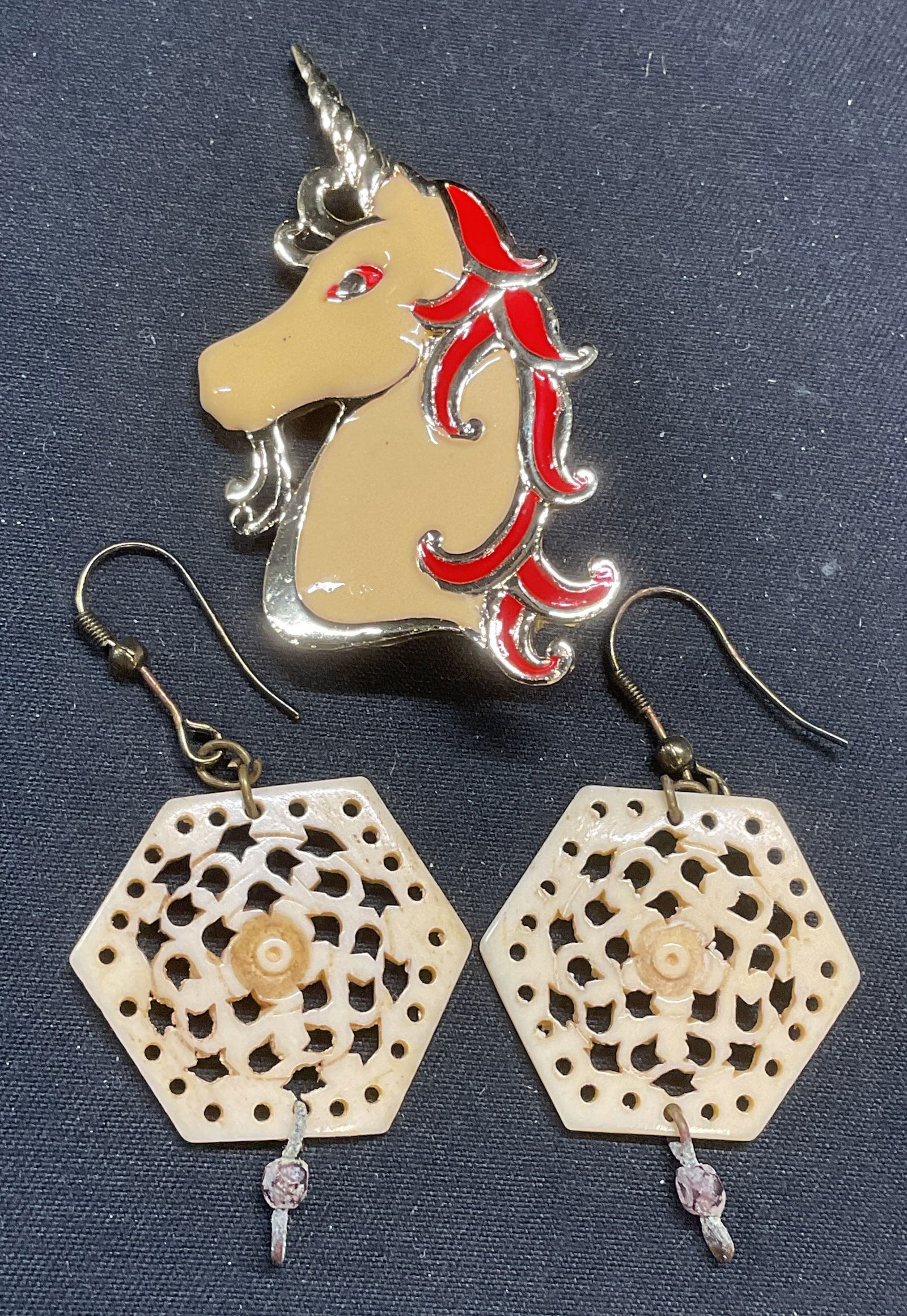 Lot 2 Gold Tone Enamel Unicorn Brooch + (1 of 8)