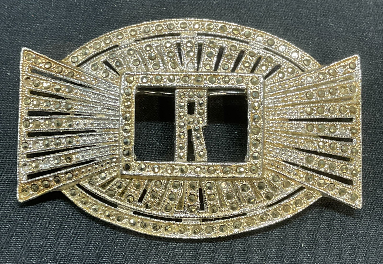 Vintage Silver Tone Marcasite Letter R Brooch (1 of 6)