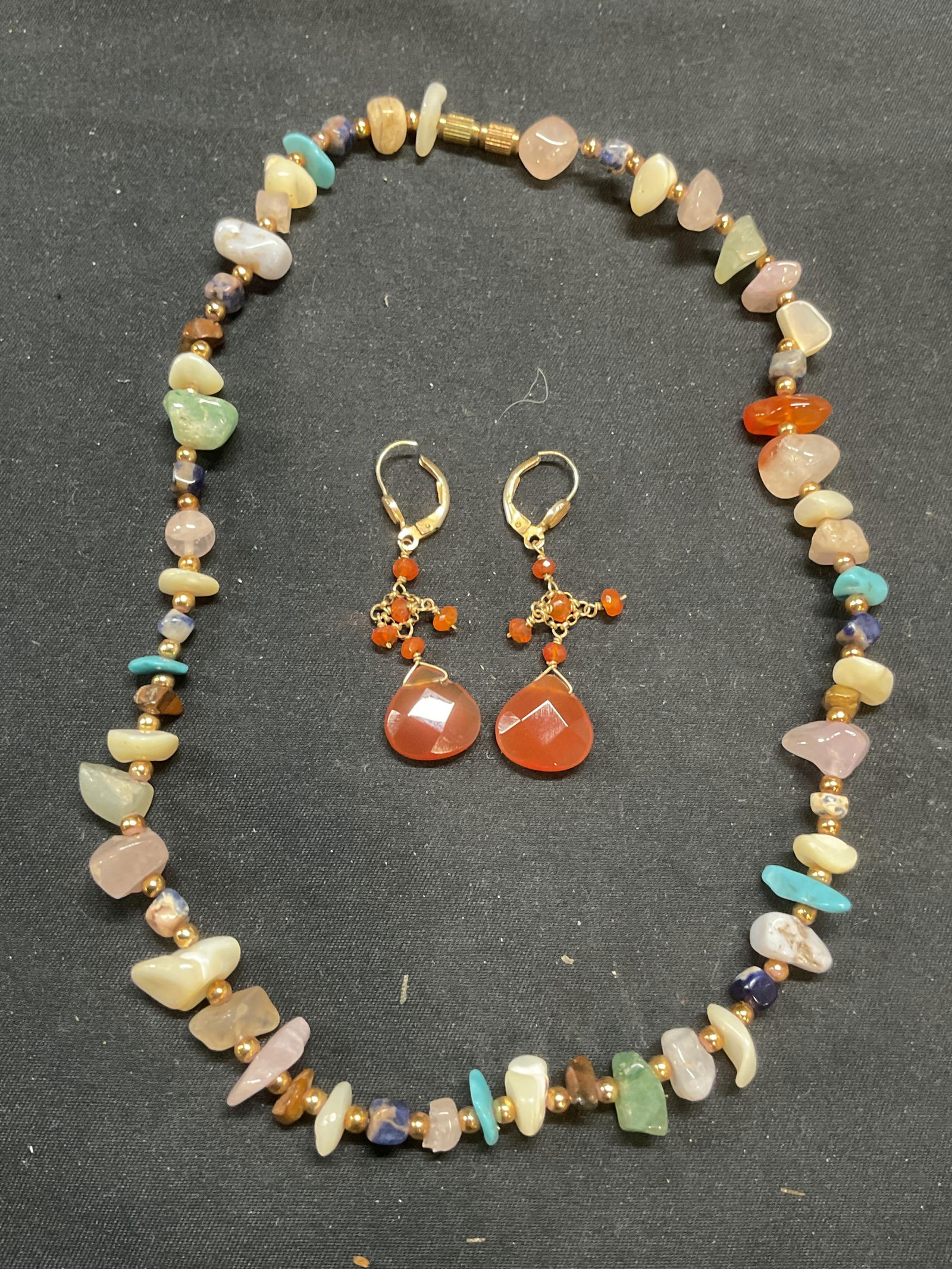 Lot 2 Semi Precious Gemstone Necklace & Earrings (1 of 7)