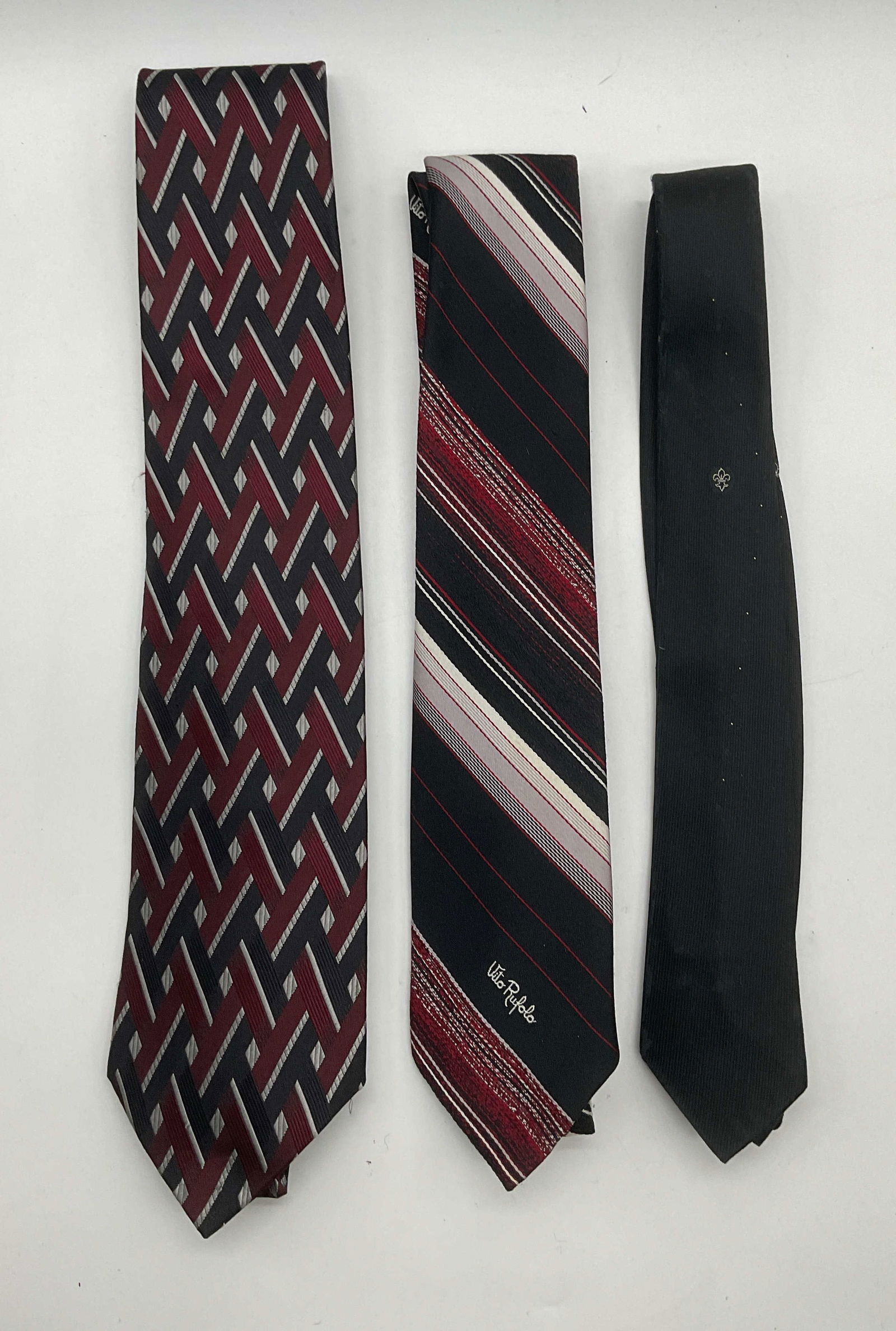 3 Ties, Jhane Barnes Silk, Vito Rufolo, & More (1 of 7)