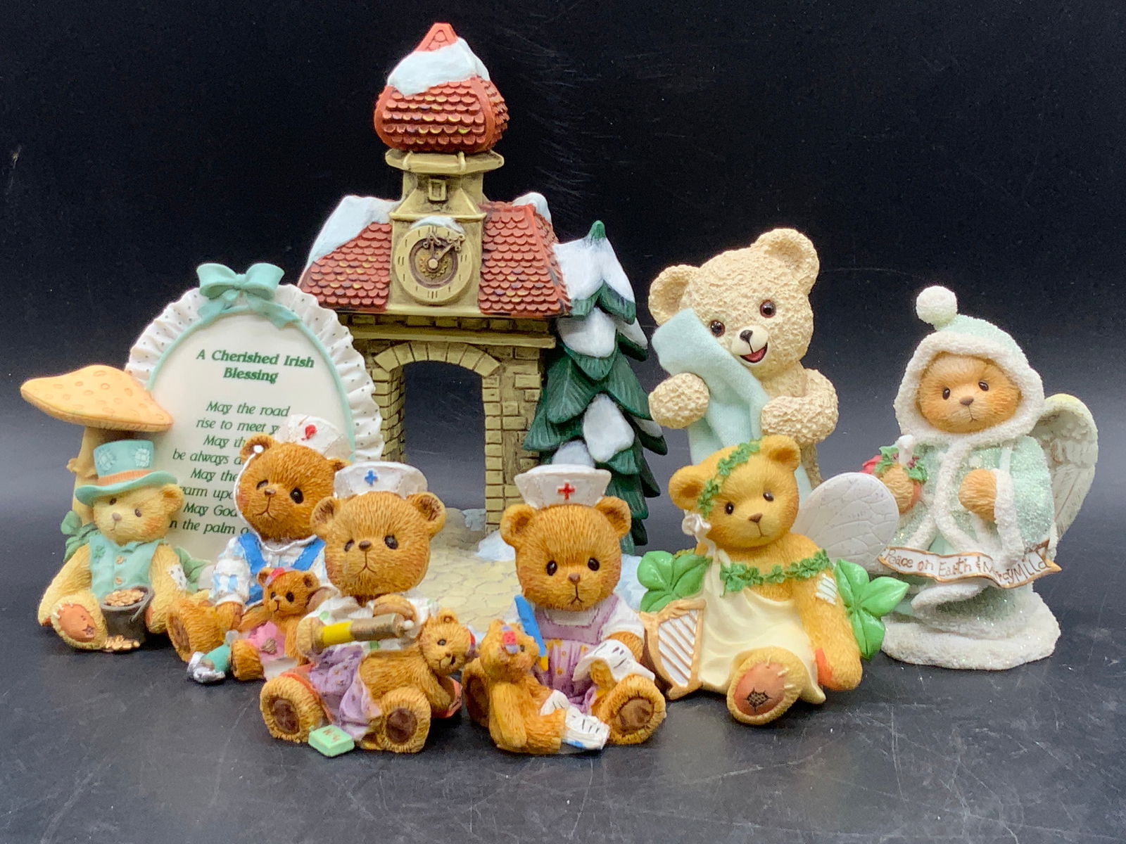 8 Resinous Bear & Clock Figurals, Enesco 1990s +: Seven resinous bear figurals and one resinous snowy scene clock figural. Some undersides are signed GOEBEL, Enesco, The Hamilton Collection, and more. Some are unbranded. Snowy scene clock figural mea