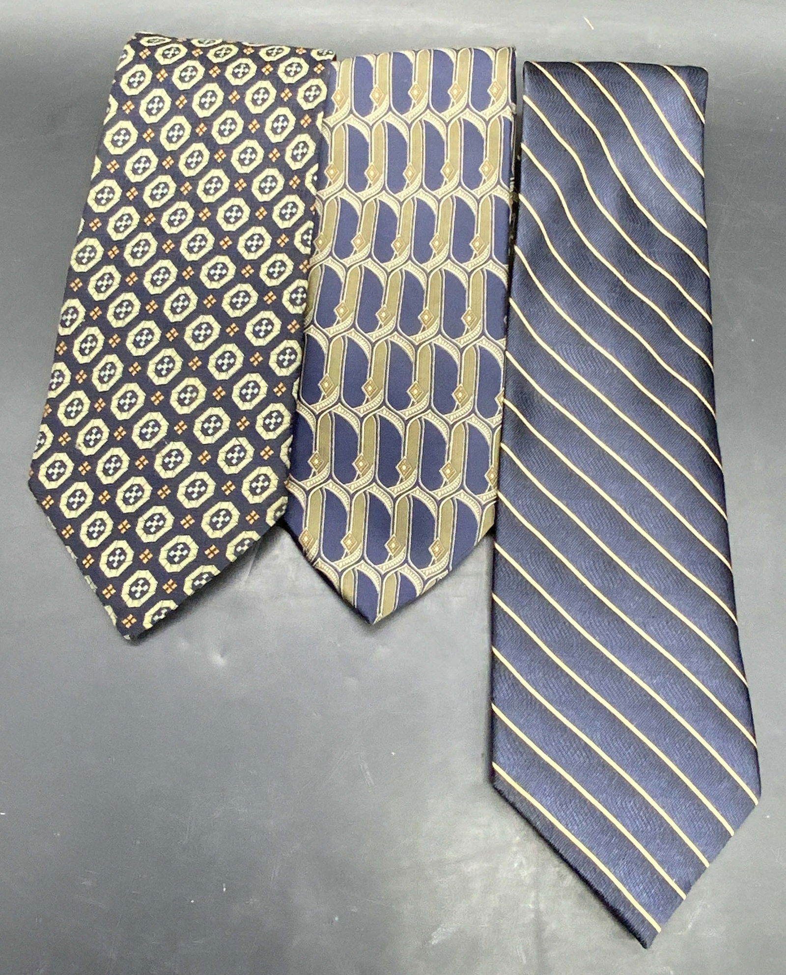 Lot 3 Vintage Patterned Ties, GEORGE MACHADO + (1 of 7)