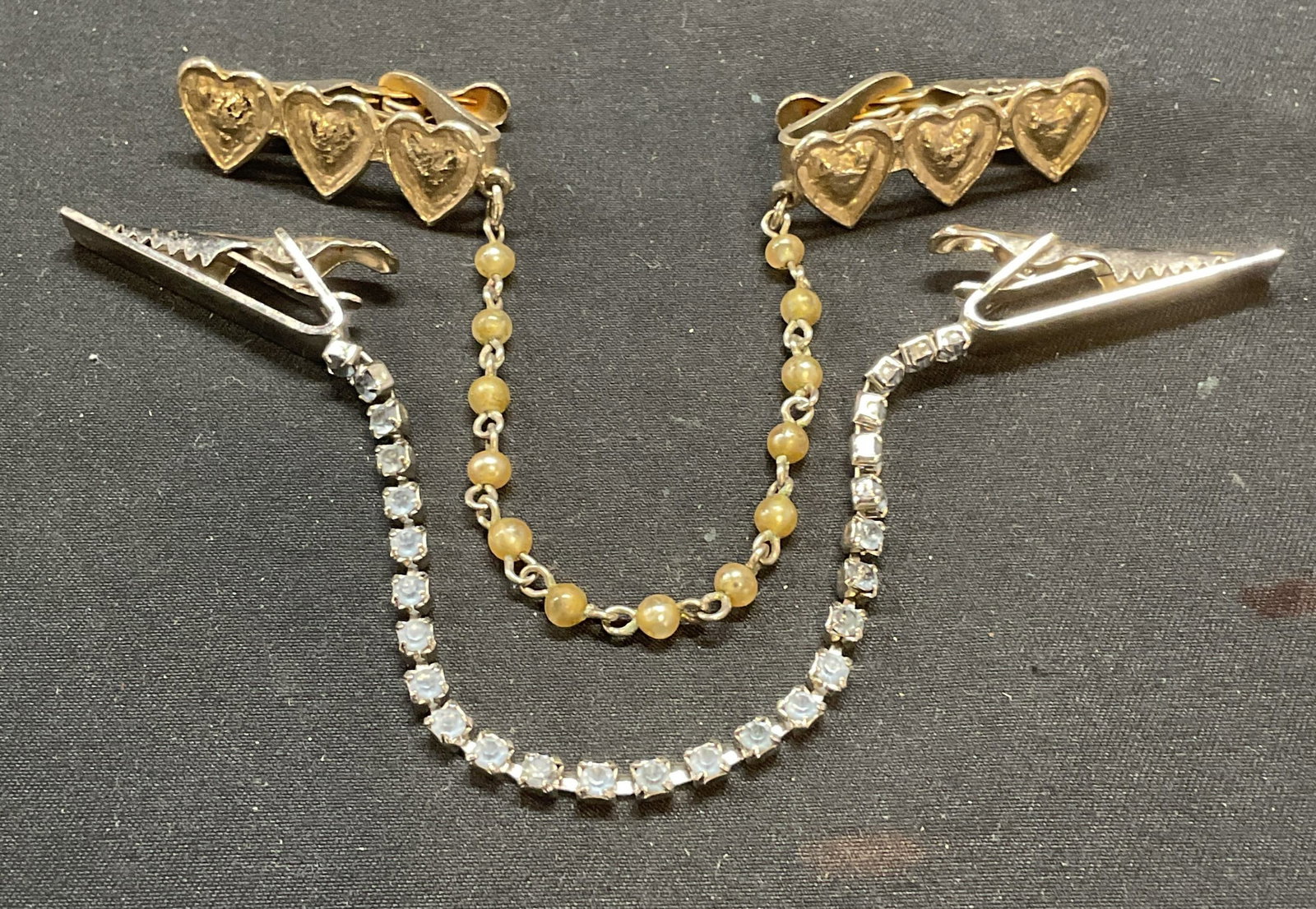 Lot 2 Crystal & Heart Double Sweater Clips (1 of 7)
