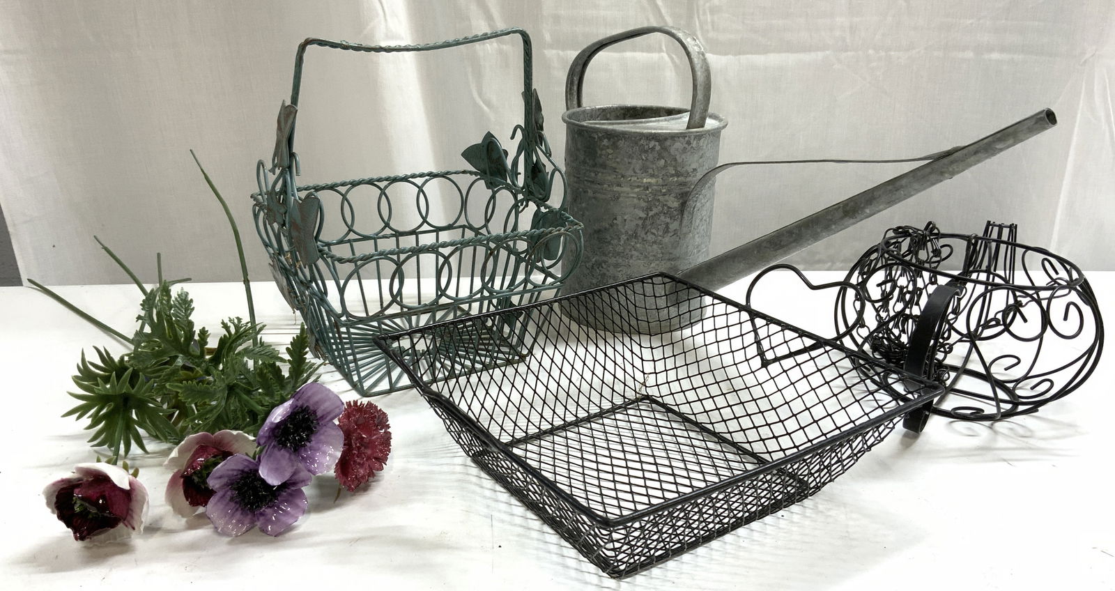 Lot 9 Faux Flowers Planter Holders & More (1 of 6)