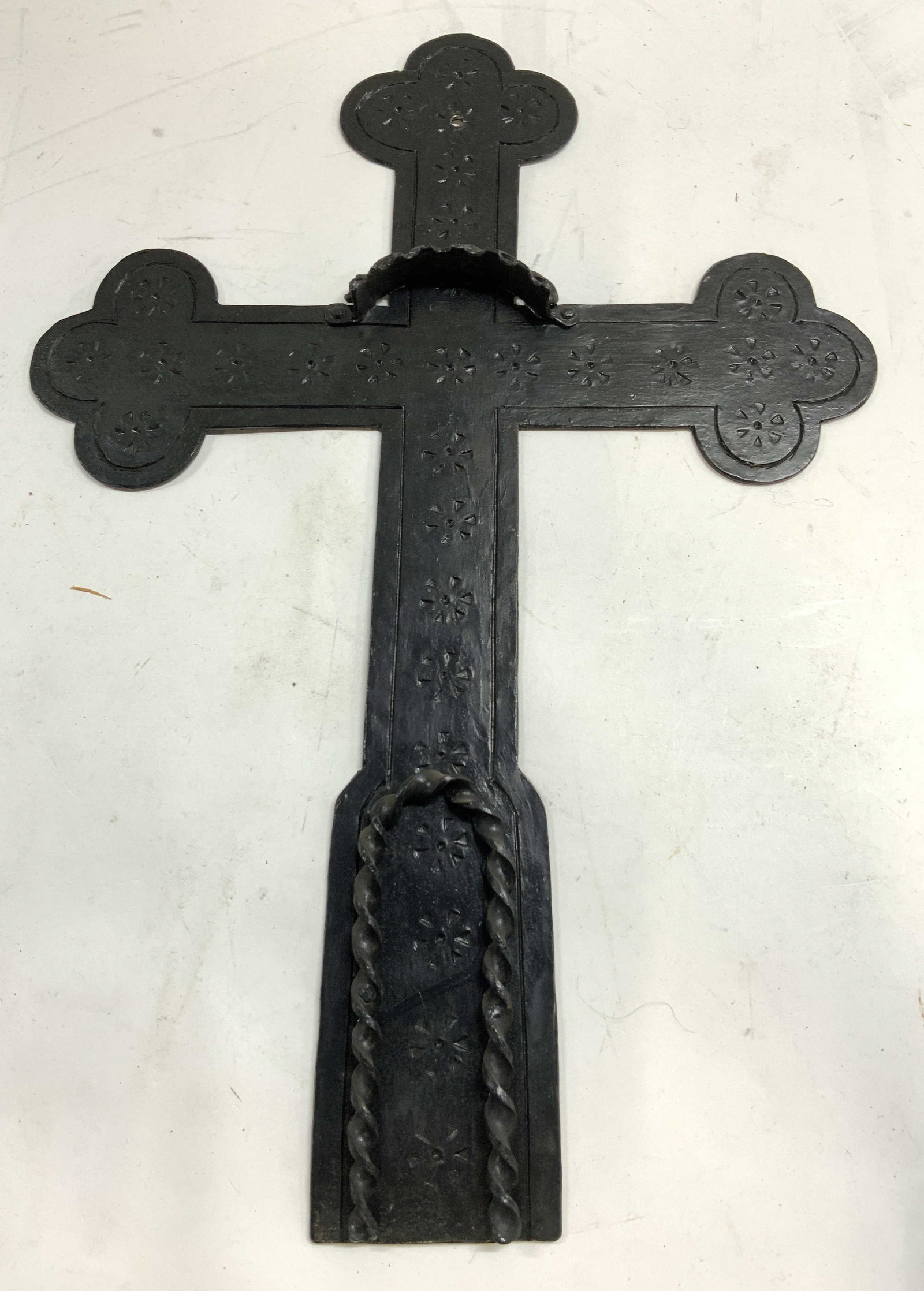 Vintage Iron Wall Decor Crucifix (1 of 6)