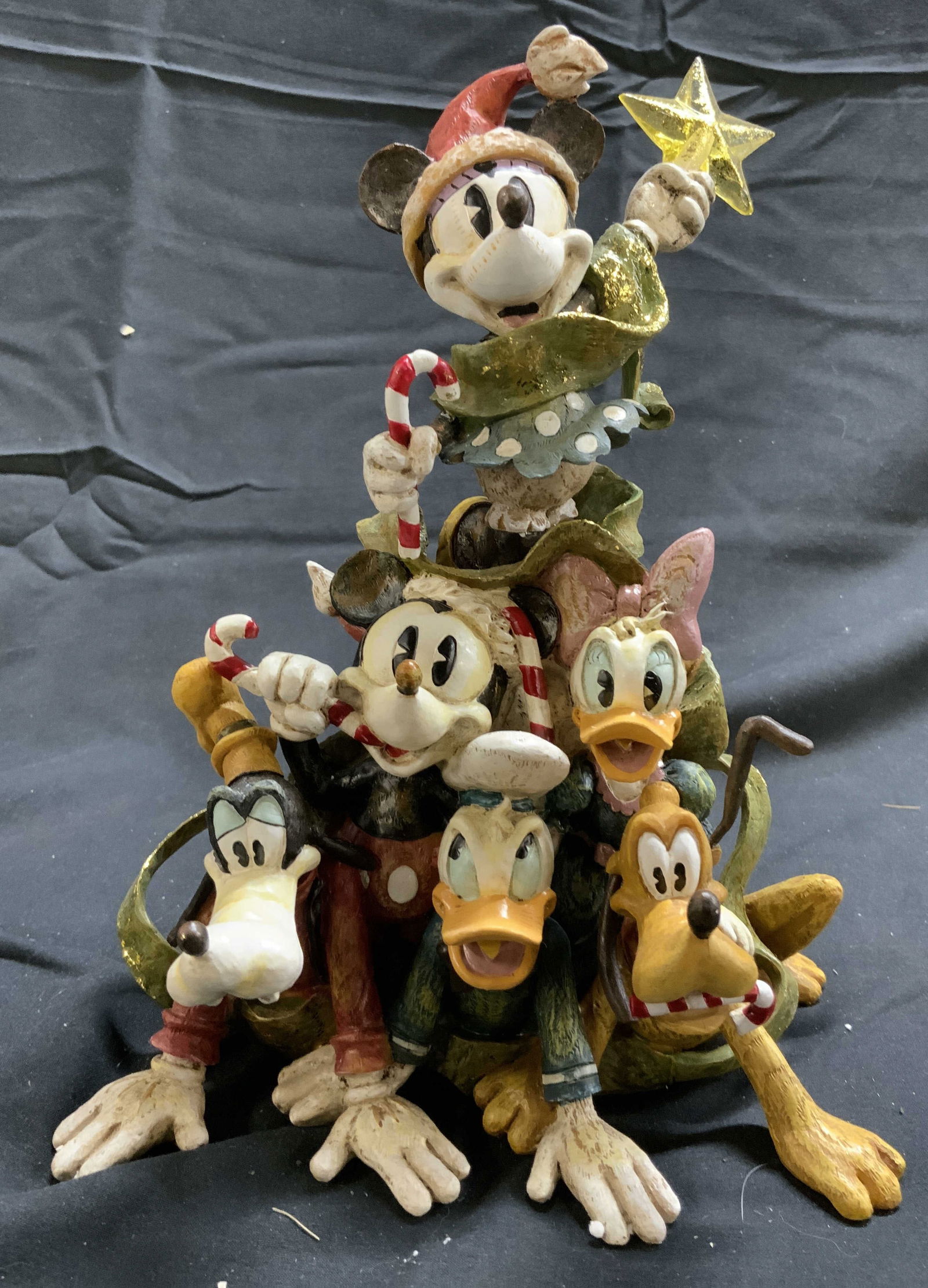 DISNEY Mickey & Friends Christmas Tree (1 of 9)