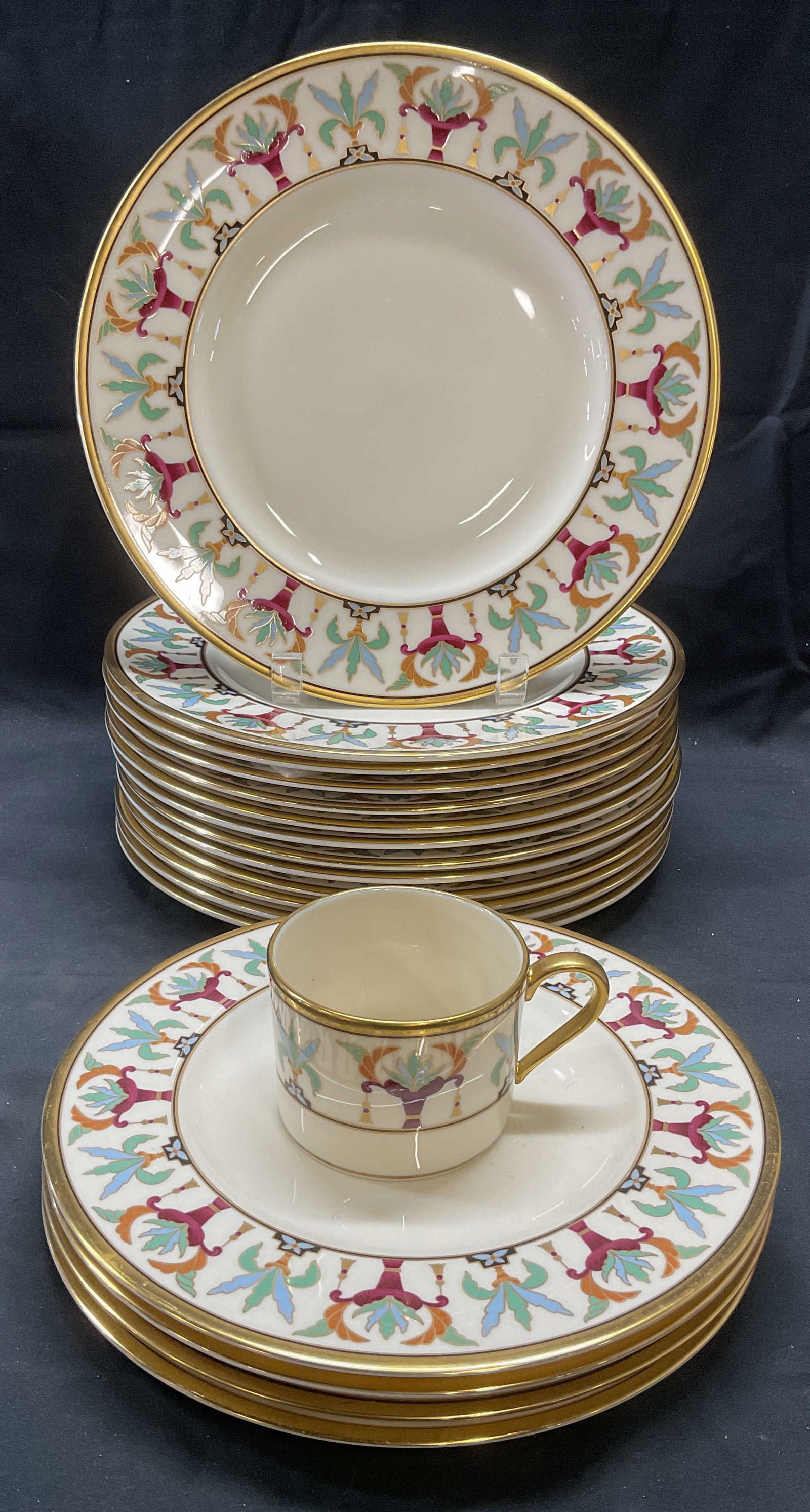 Set 18 Lenox Porcelain Grand Tier Tosca Tableware (1 of 8)