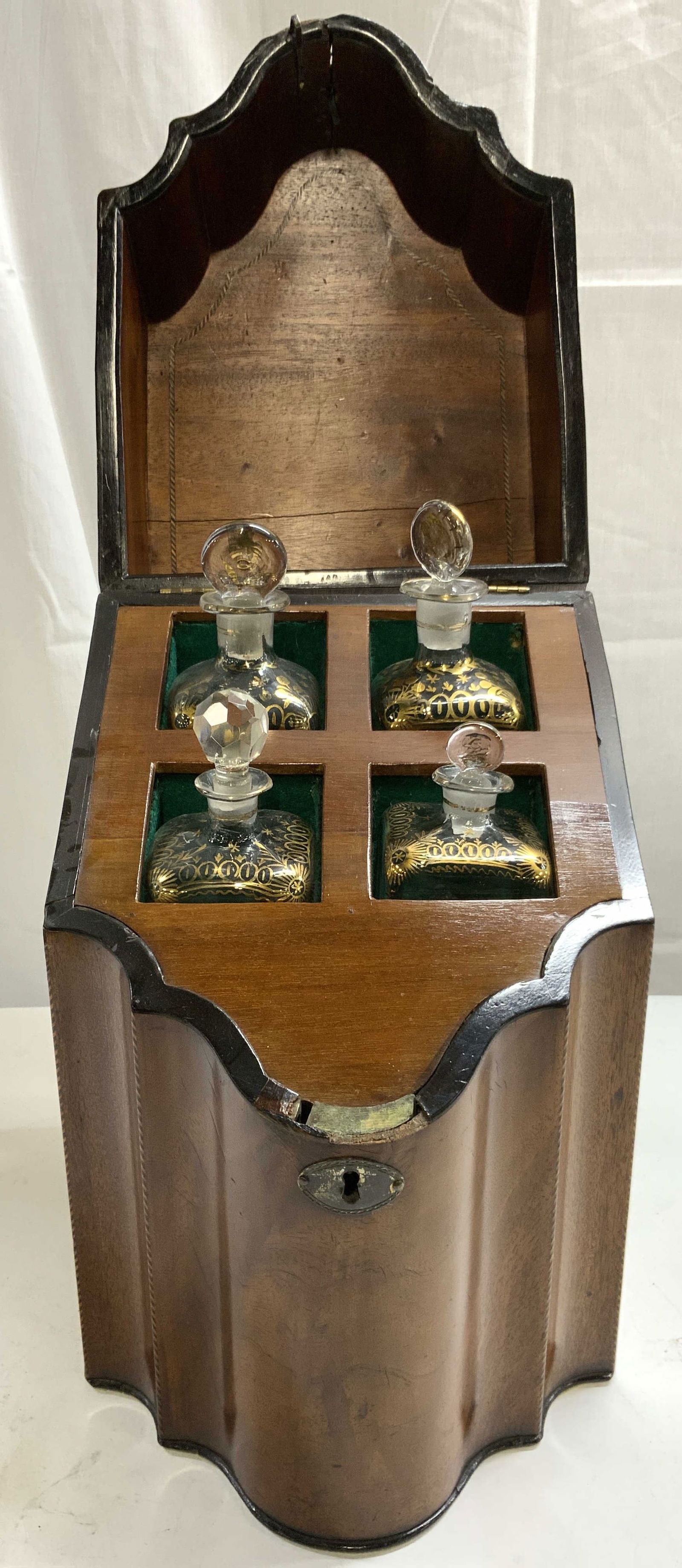 Set 5 Georgian Mahogany Decanter Case W Vessels (1 of 10)