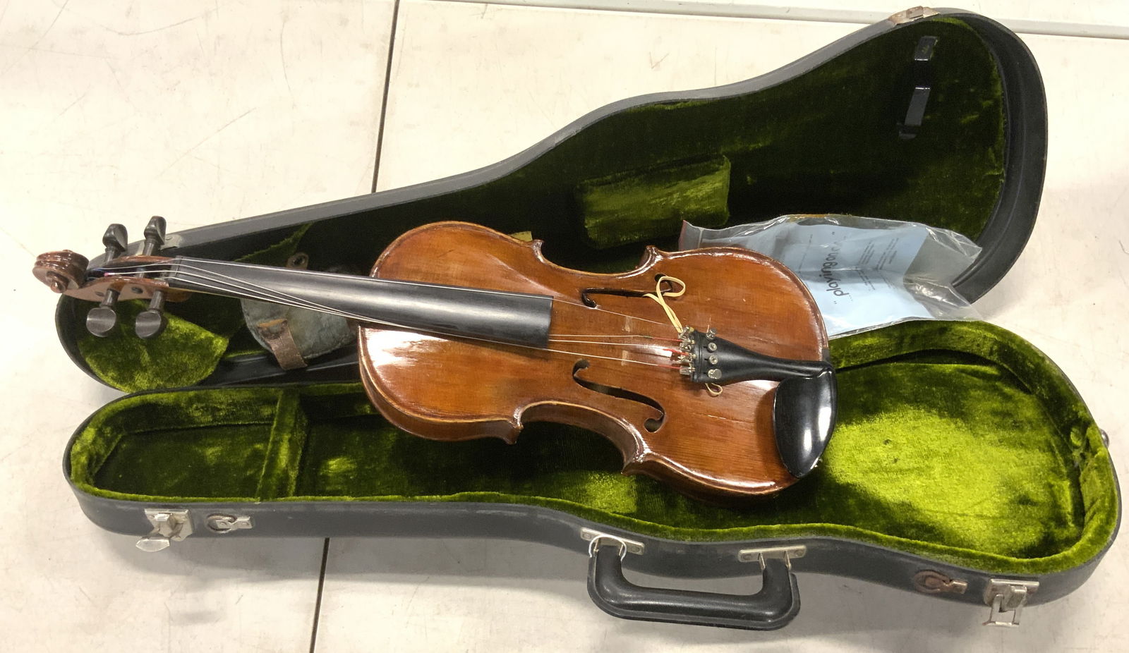 Vntg Violin W/ Black Hardbody Case + Accessories (1 of 13)