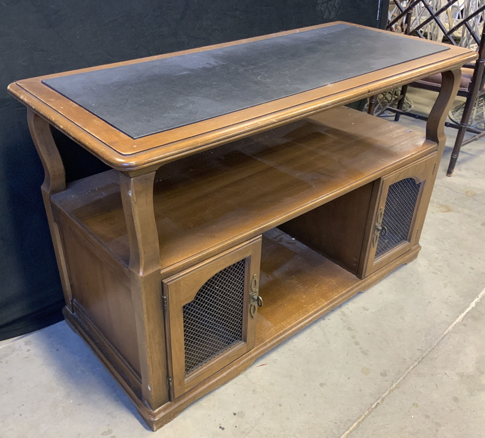 Vintage Entertainment / Media Stand Table (1 of 11)
