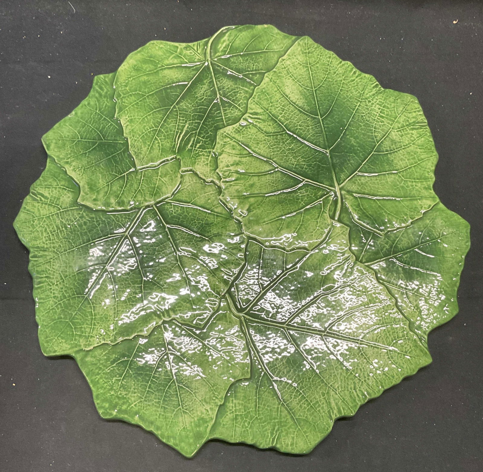 Vintage VIETRI Porc Leaf Trivet Platter, Italy (1 of 6)