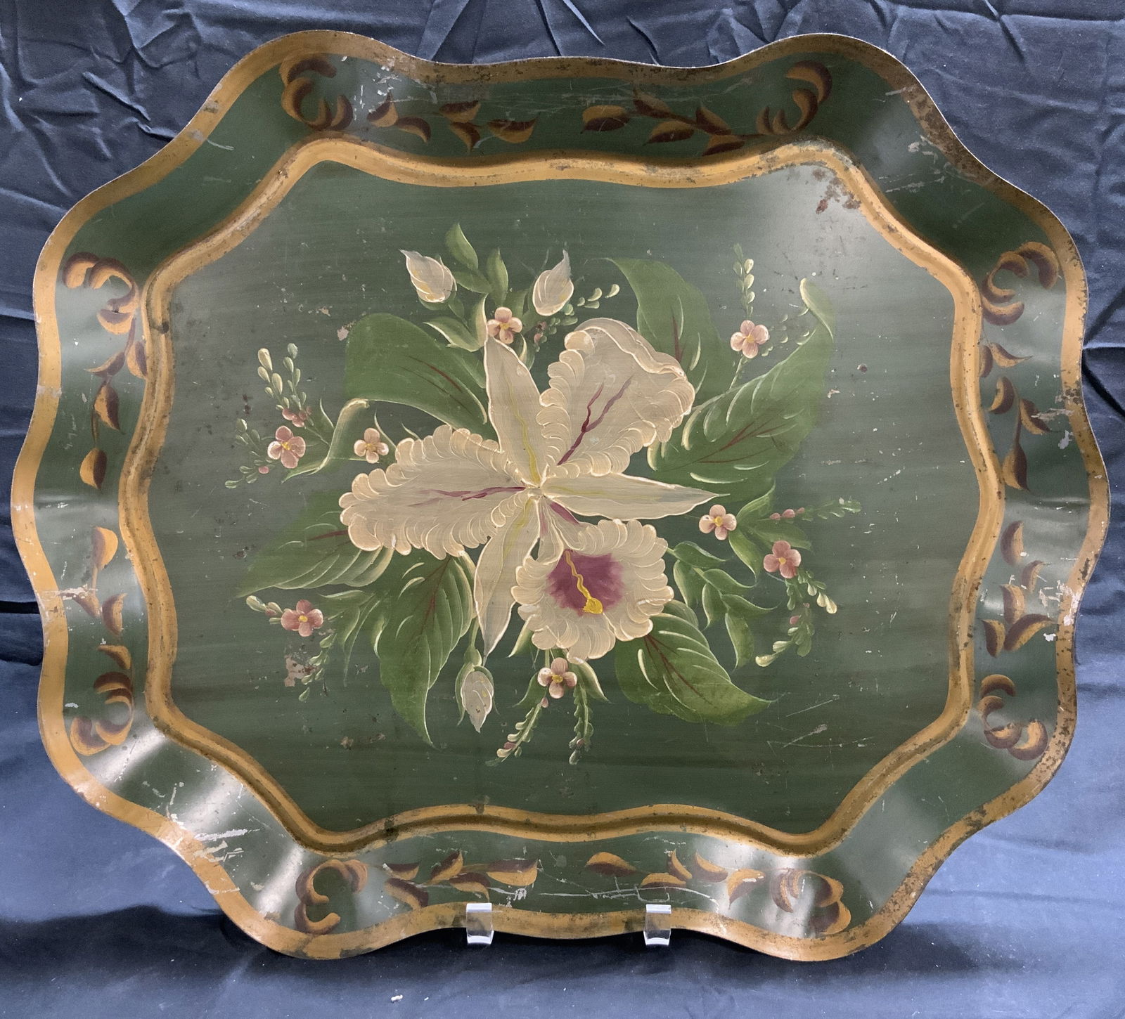 Vintage Hand Painted Toleware Serving Tray (1 of 8)