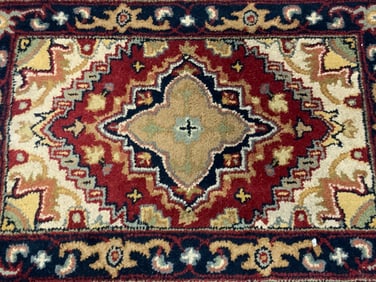 SAFAVIEH Heritage Red Heriz 100% Wool Rug